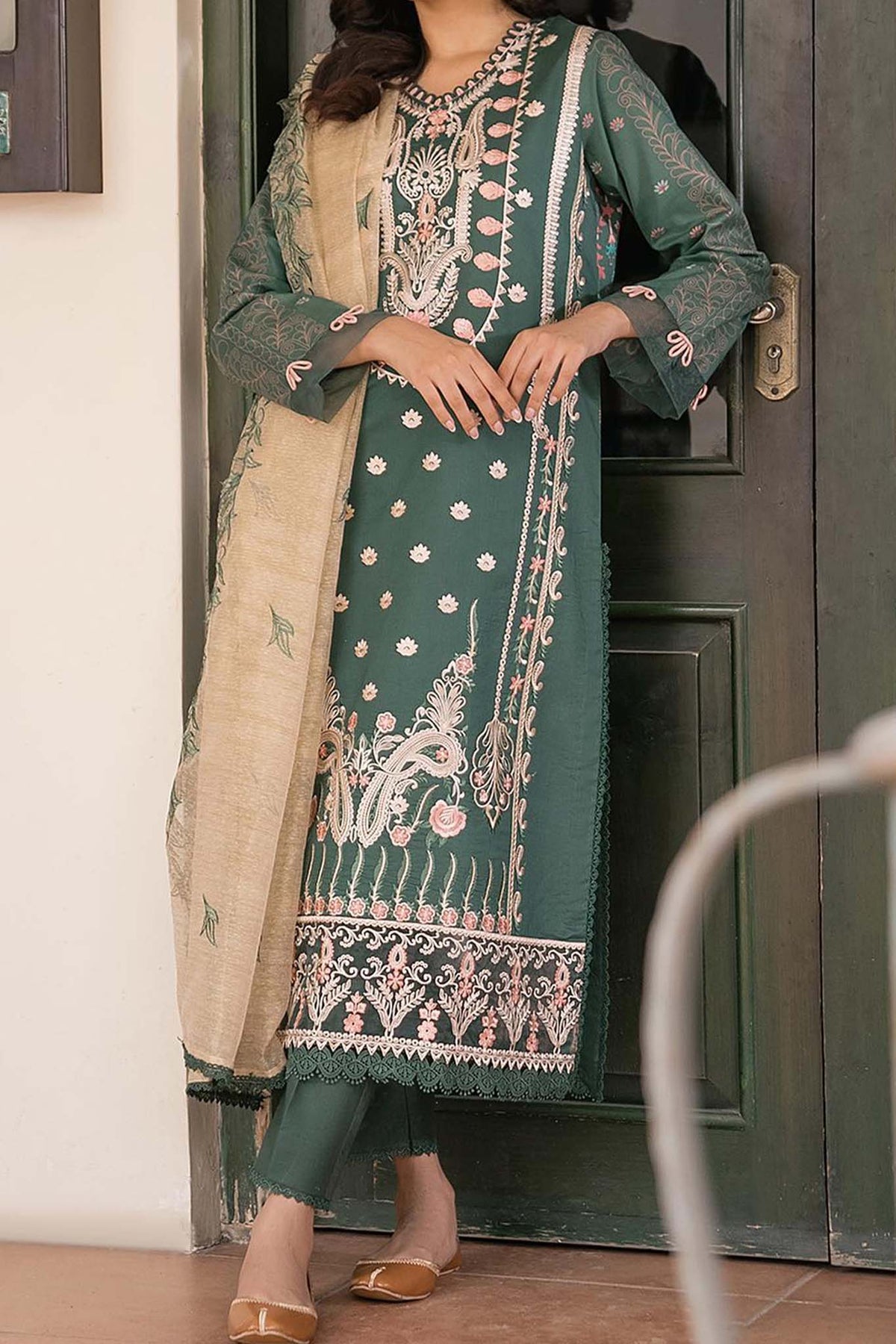 Shezlin by Aabyaan Unstitched 3 Piece Chikankari Print Lawn Collection'2023-AC-06