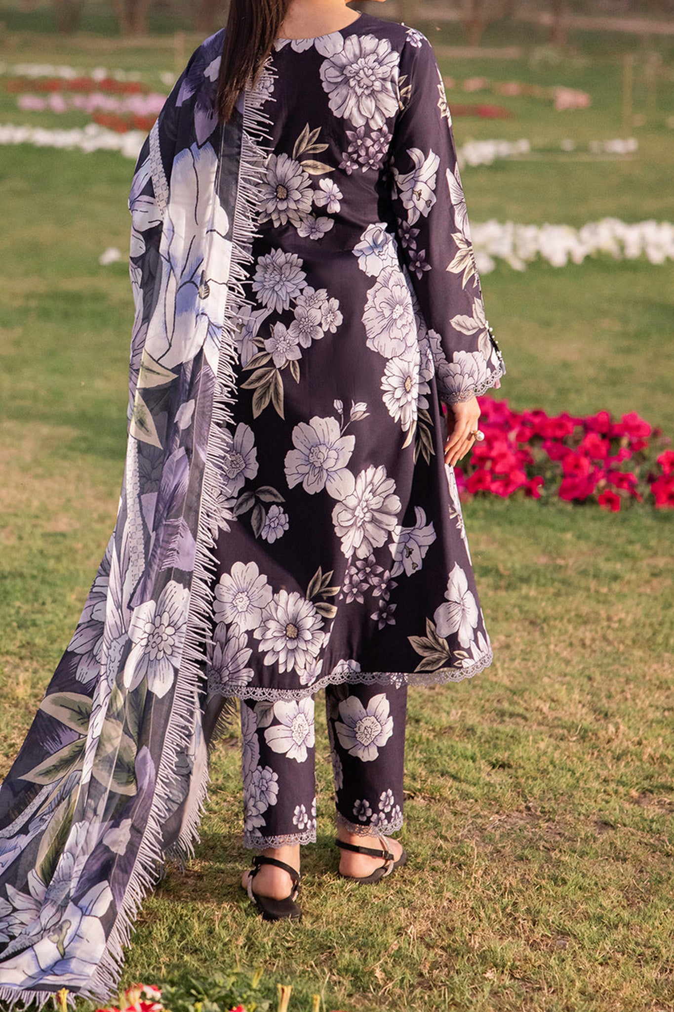 Sheen Prints By Alizeh Unstitched 3 Piece Digital Printed Fine Lawn Vol-02 Collection'2024-AF-6023-Calia