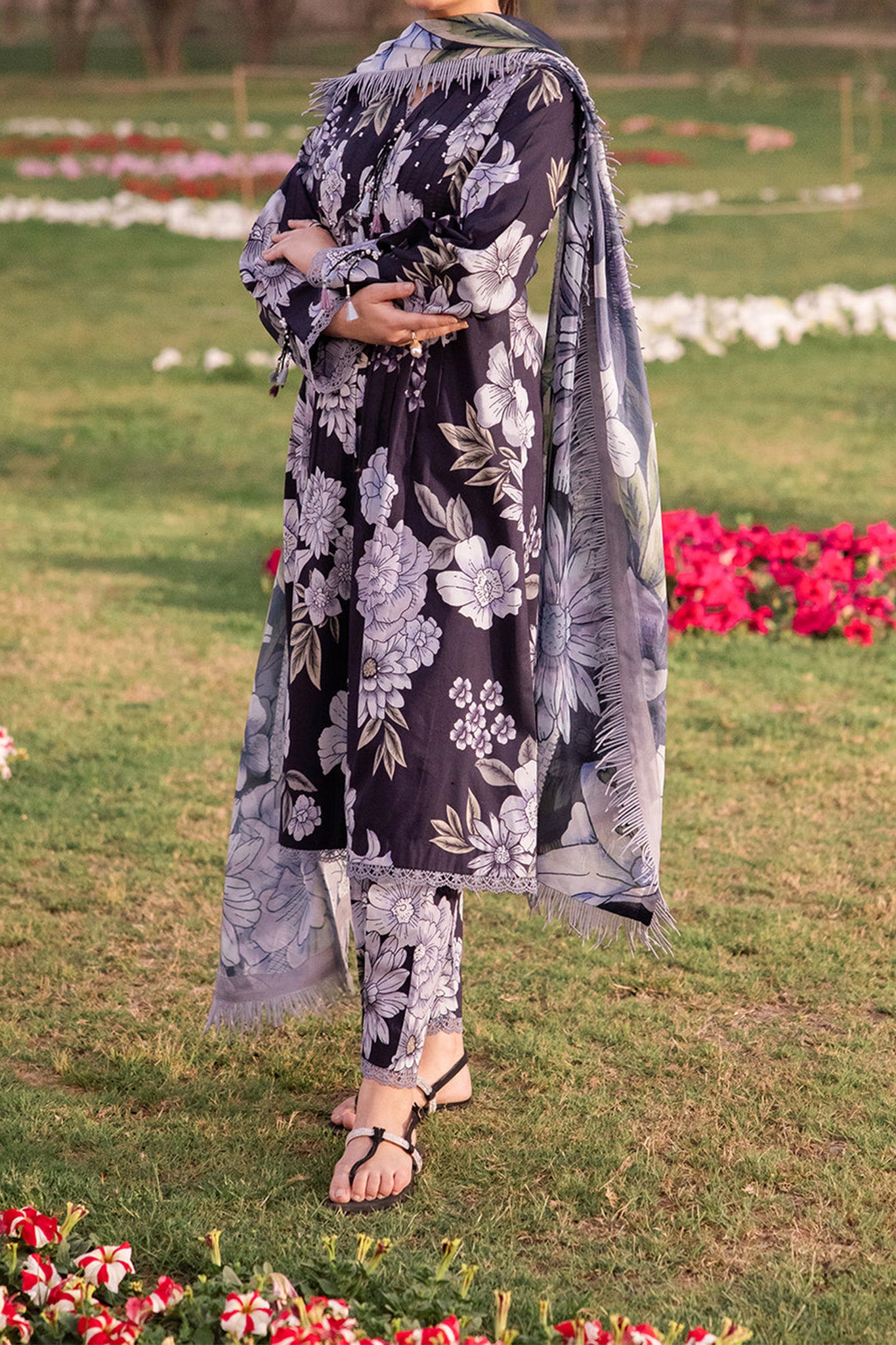 Sheen Prints By Alizeh Unstitched 3 Piece Digital Printed Fine Lawn Vol-02 Collection'2024-AF-6023-Calia