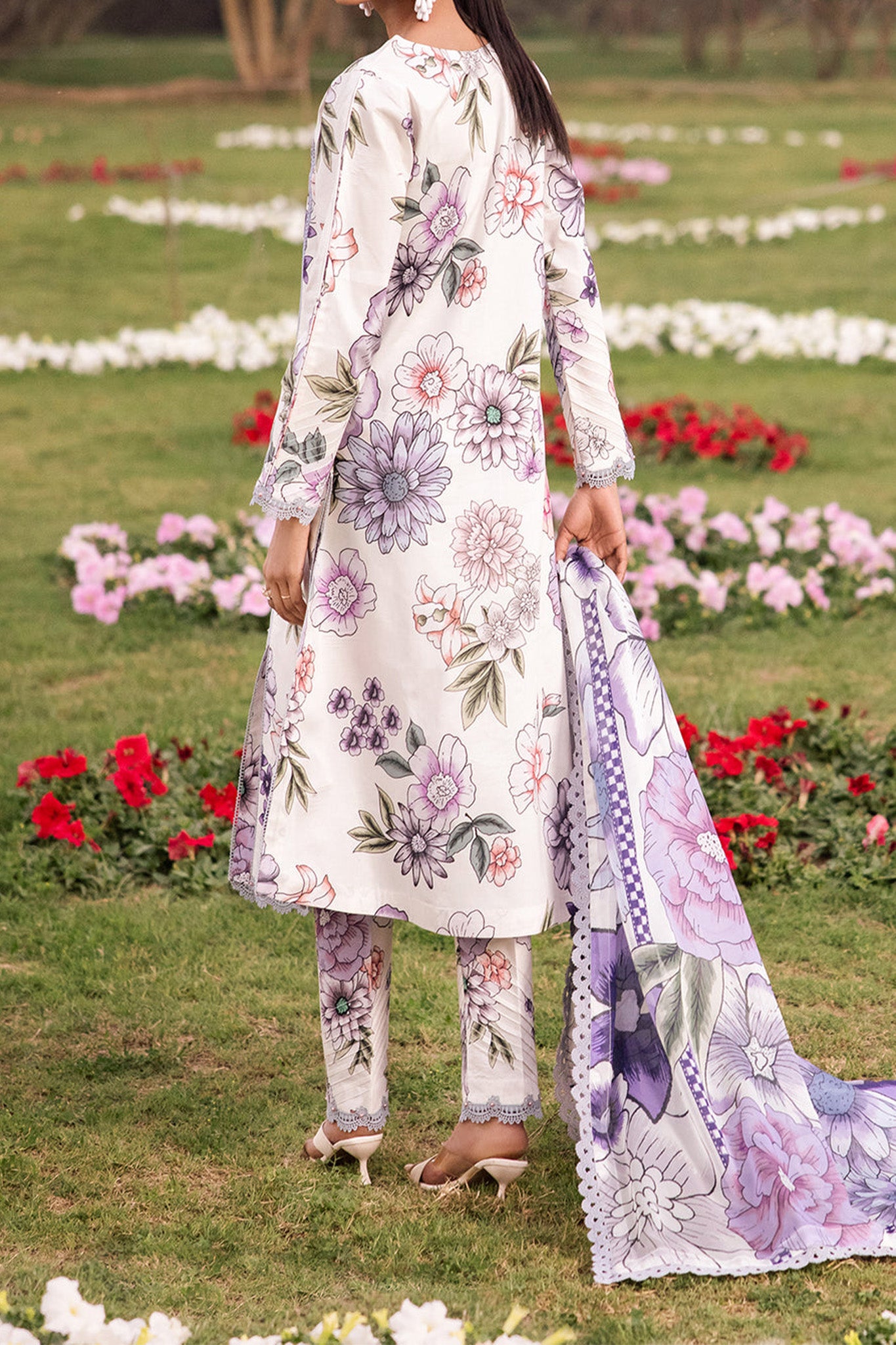 Sheen Prints By Alizeh Unstitched 3 Piece Digital Printed Fine Lawn Vol-02 Collection'2024-AF-6024-Tuberose