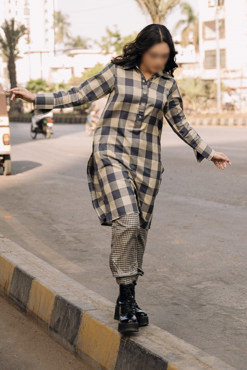 Amna Khadija Of The Road Yarn Dyed Checked Collection'2023-AK-03