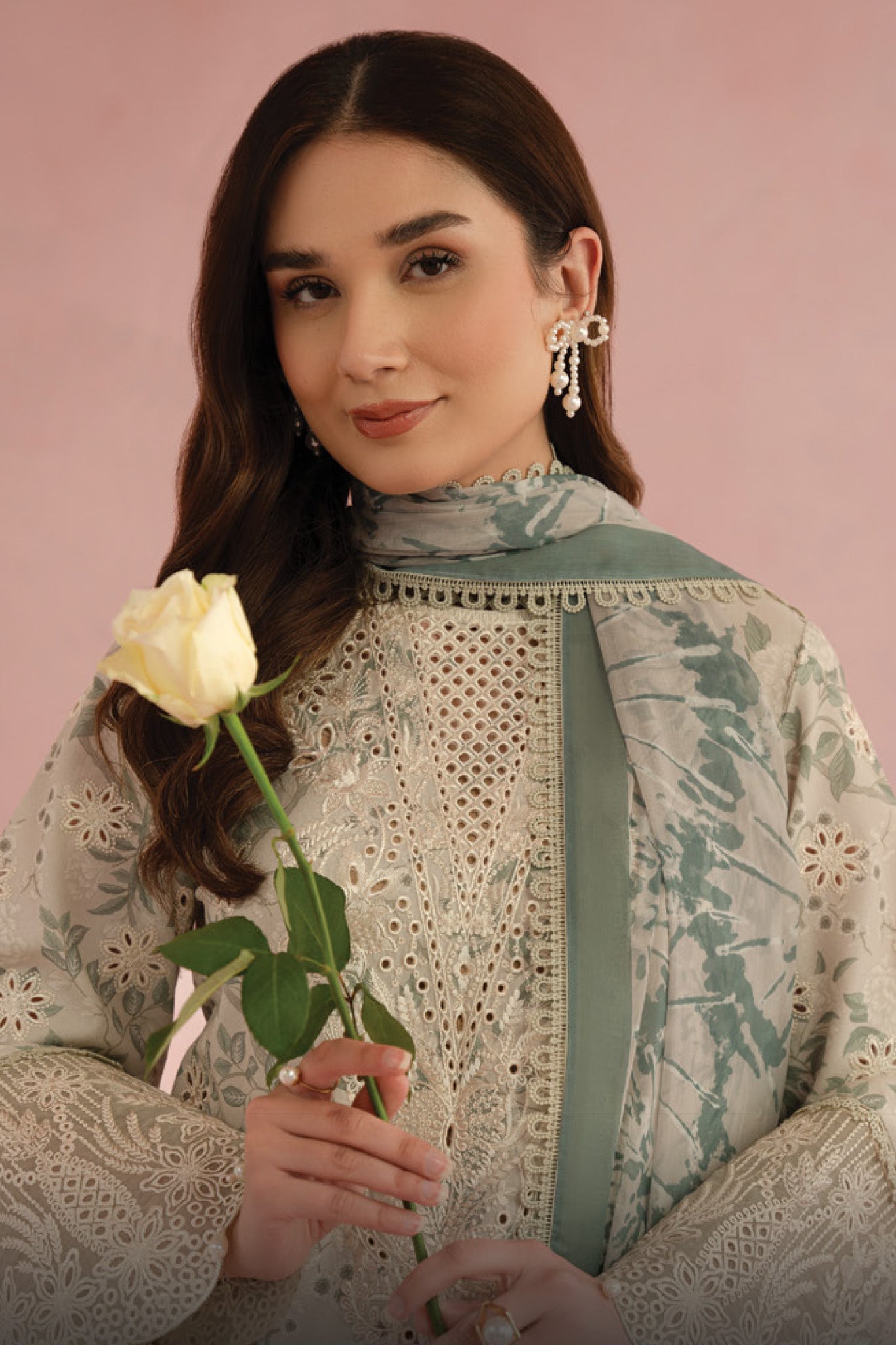 Floral Charm By Afrozeh Unstitched 3 Piece Lawn Collection-AL-V5-04-Kylon