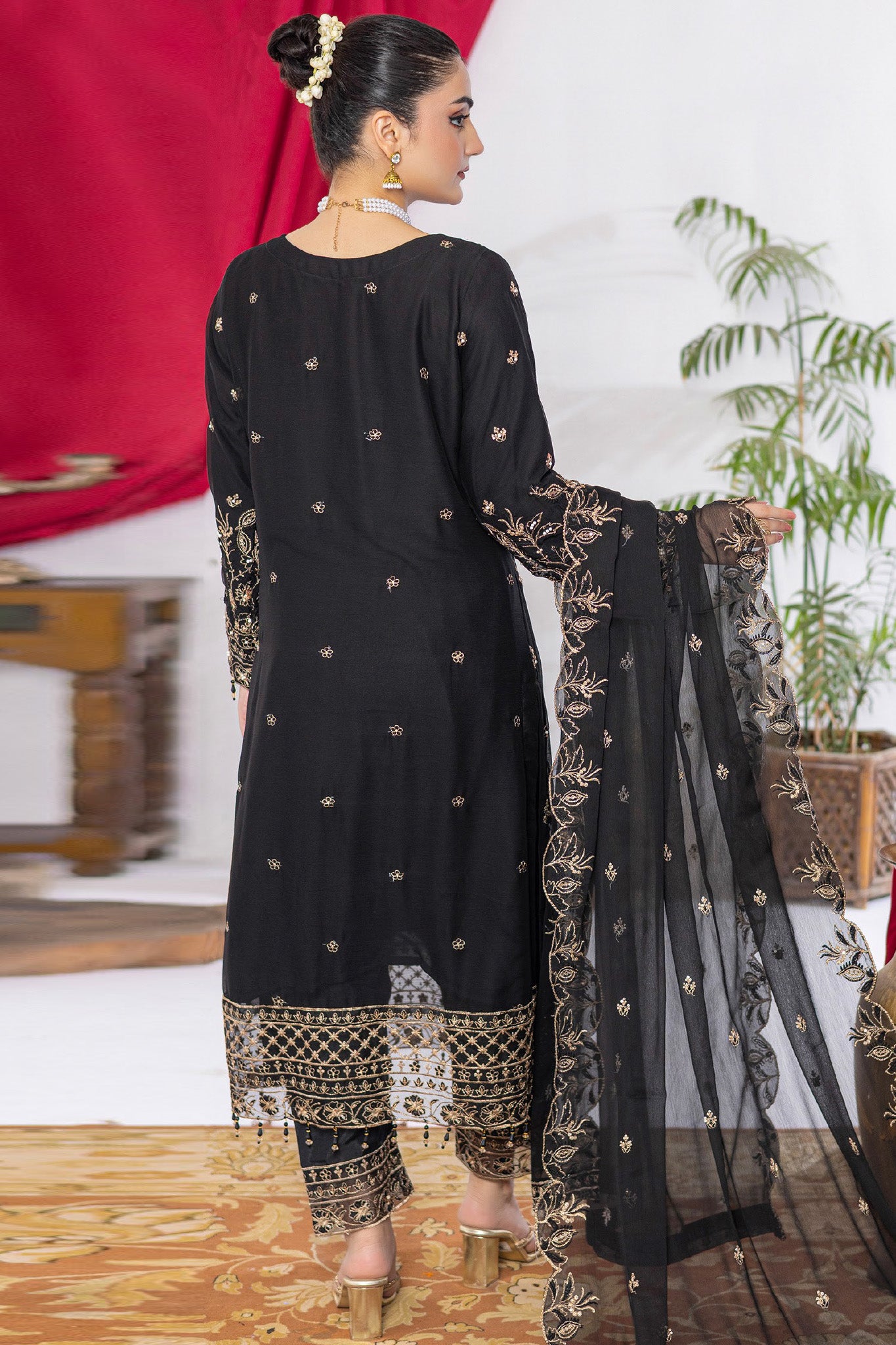 Arzu By Azmeerah Unstitched 3 Piece Hand Emb Chiffon Collection'2025-AZM-AR-01-Meshki
