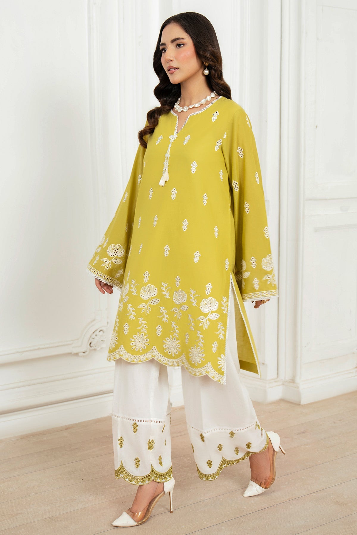 Kianna Pret By Imrozia Serene Stitched Summer Lawn Collection'2025-SP-70 PERLA