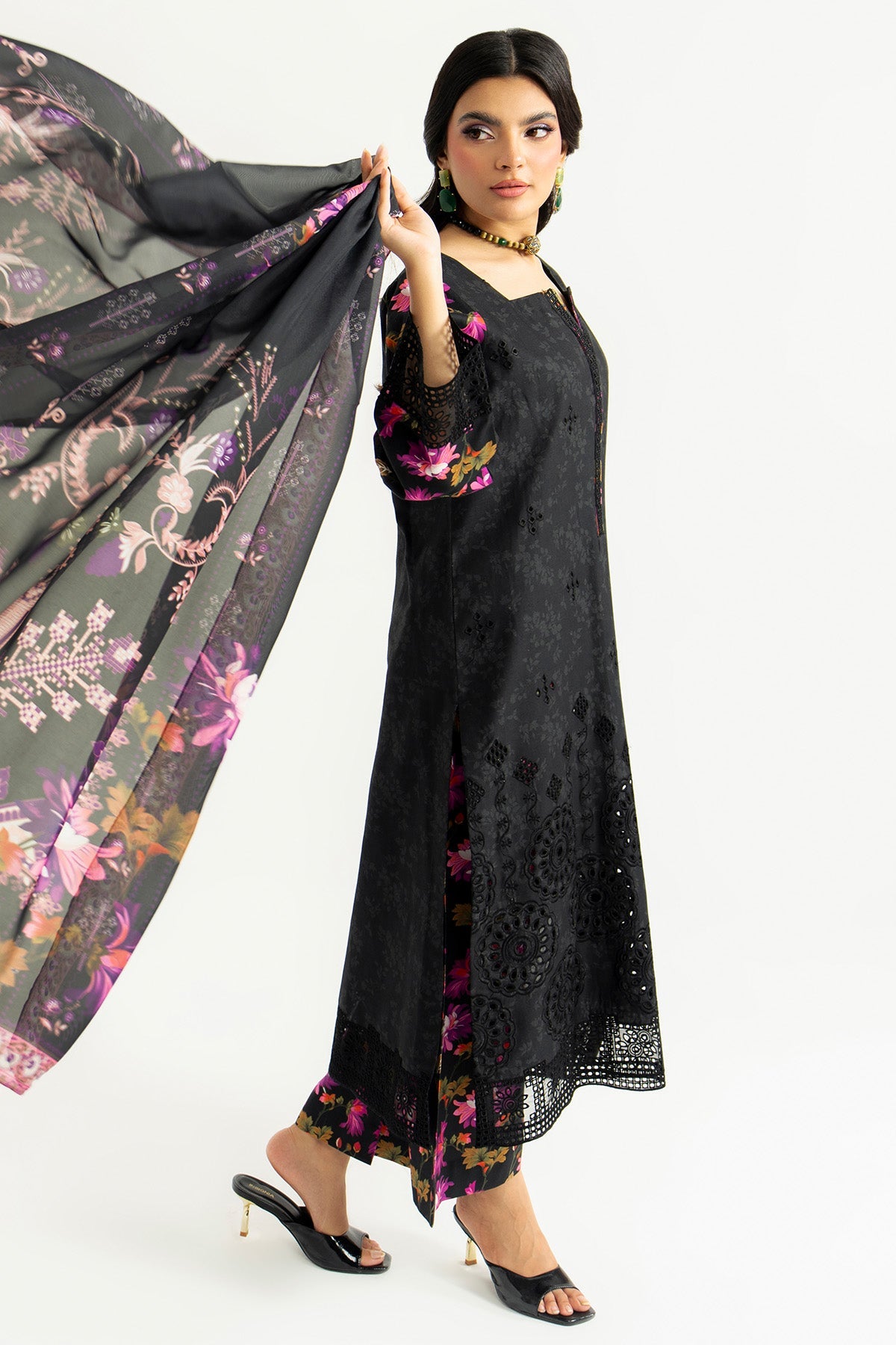 Sifa By Imrozia Serene Stitched 3 Piece Summer Collection'2025-SP-90 Lyra