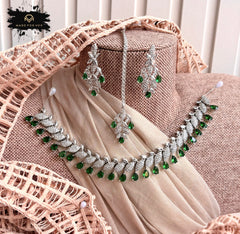 Made For Her-Nova Zircon Necklace Set - KB1012