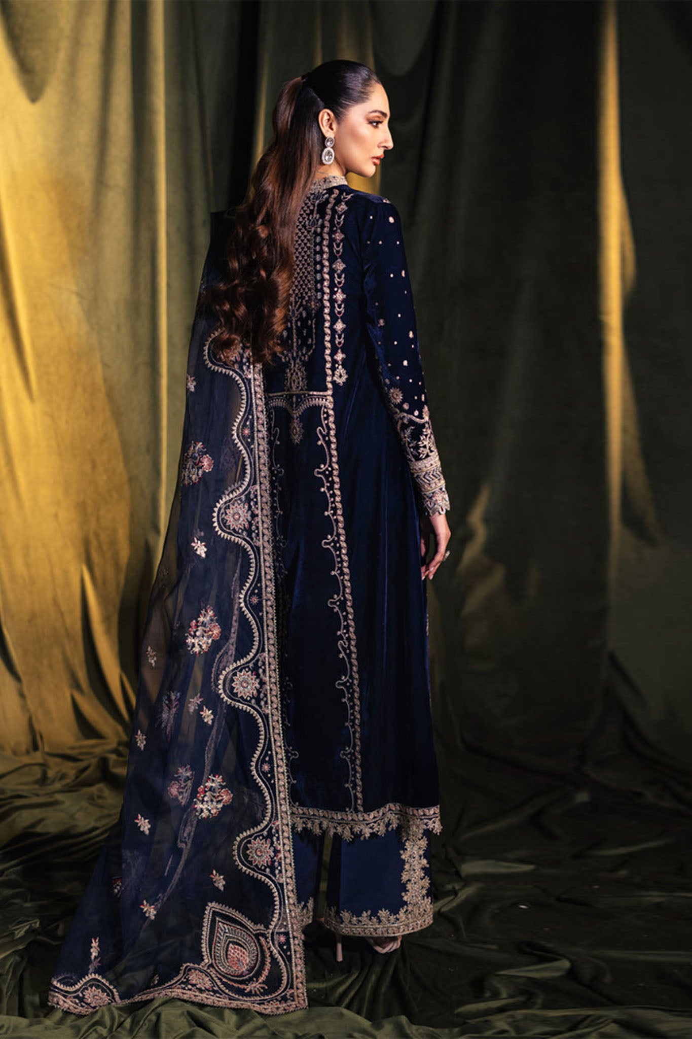 Qalamkar Unstitched 3 Piece Velvet Edit Collection'2024-BK-05-Dalia