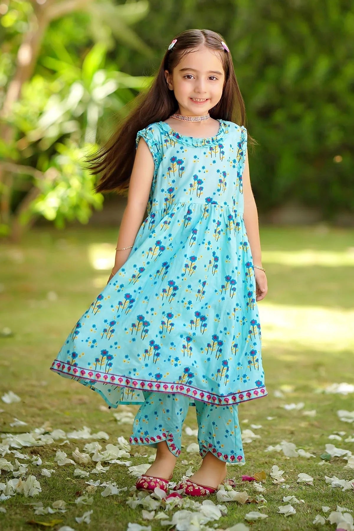 Shop the best kids lawn suits in Pakistan with stylish cotton outfits for girls. Soft, breathable, and trendy designs