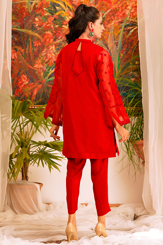 Zaaviay Stitched Organza Collection carmine (Two Piece)