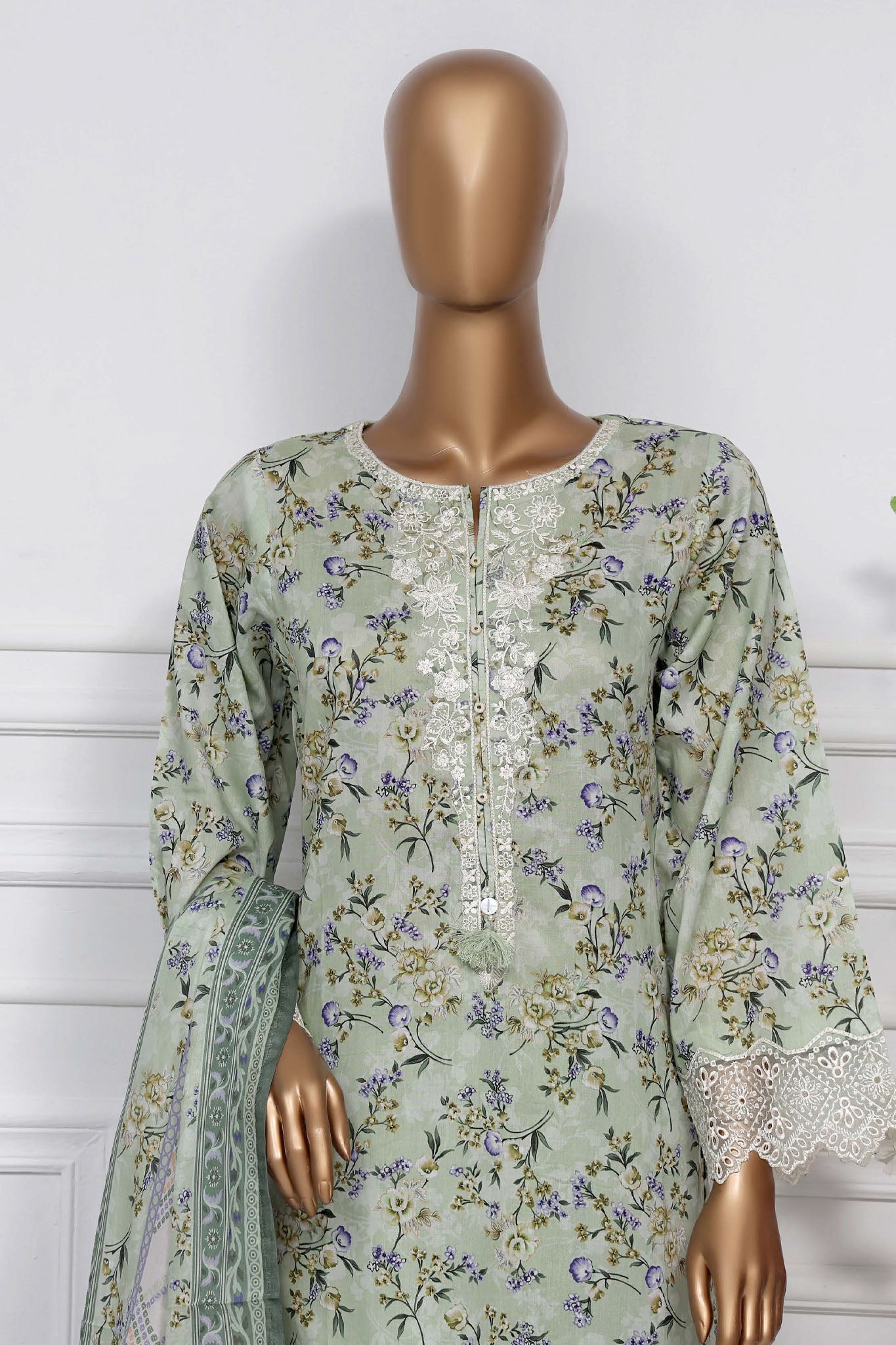 Raya By Sada Bahar Stitched 3 Piece Festive Emb Lawn Collection-CW-D-3999-Pista