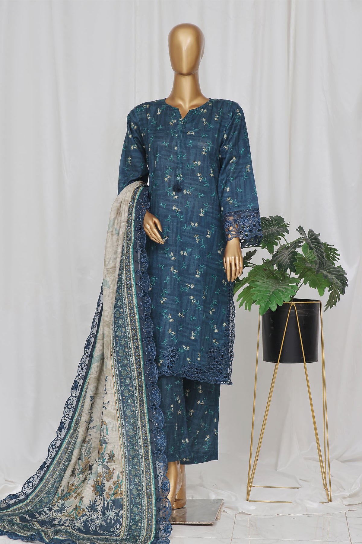 Sada Bahar Stitched 3 Piece Emb Khaddar Vol-03 Collection'2024-CW-ED-8145-Blue