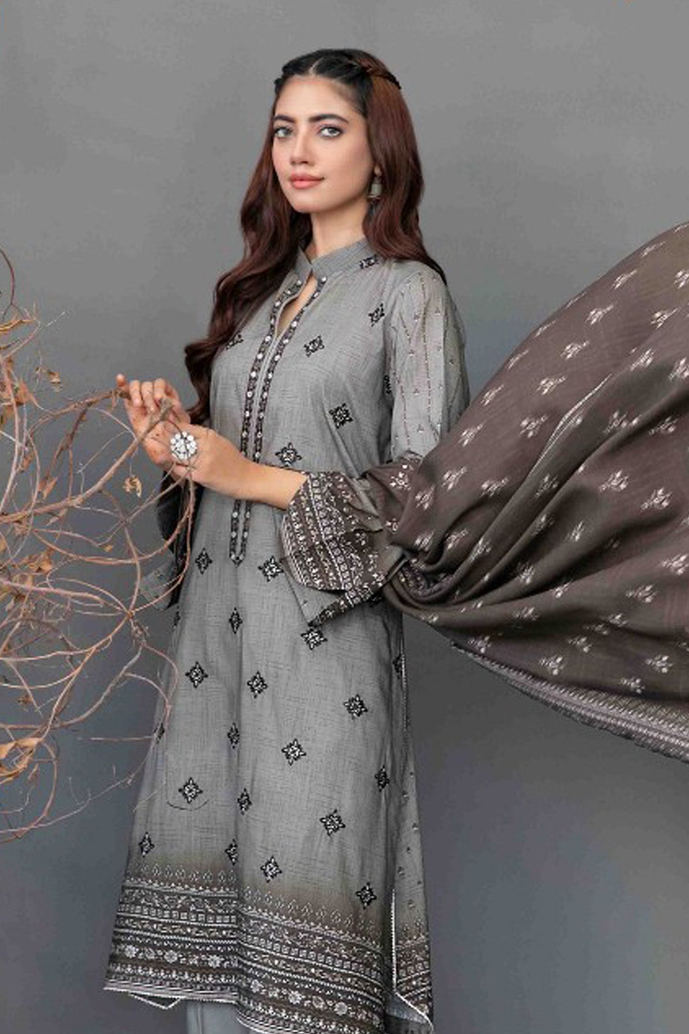 Daleesha By Tawakkal Unstitched 3 Piece Digital Printed Staple Collection'2024-D-3987