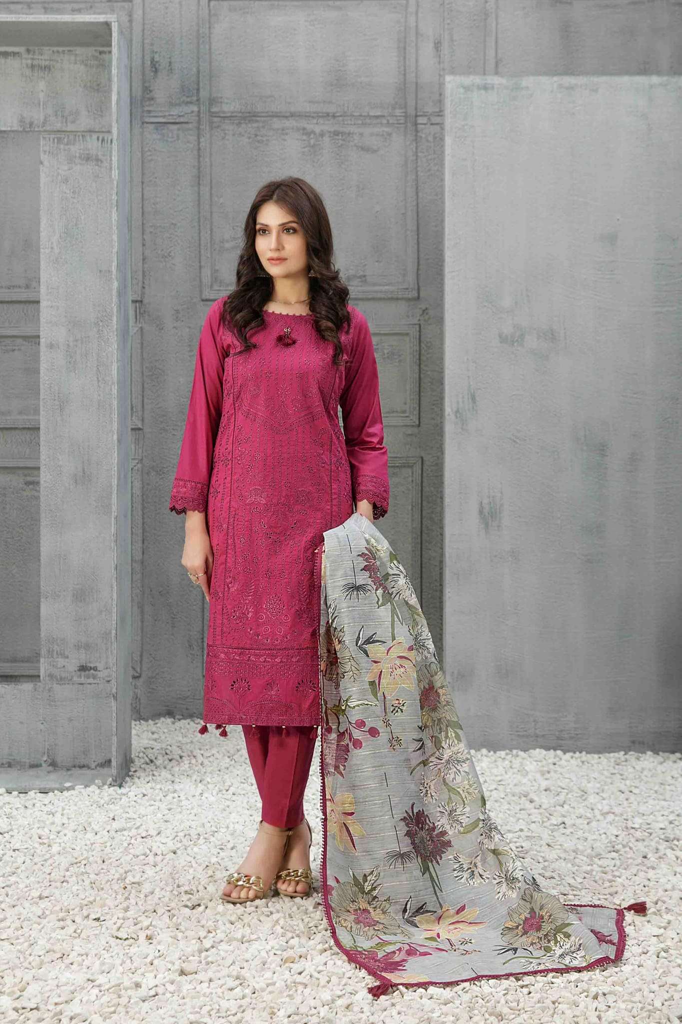 Amber by Tawakkal Semi Stitched 3 Piece Embroidered Lawn Collection'2023-A-8506