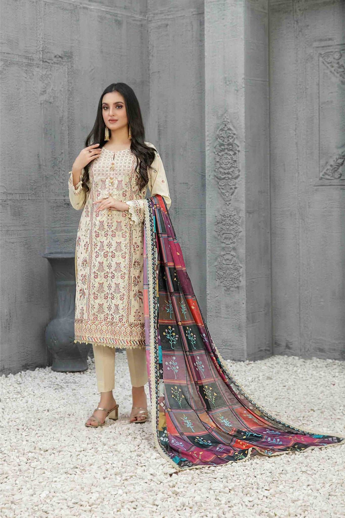 Amber by Tawakkal Semi Stitched 3 Piece Embroidered Lawn Collection'2023-A-8508