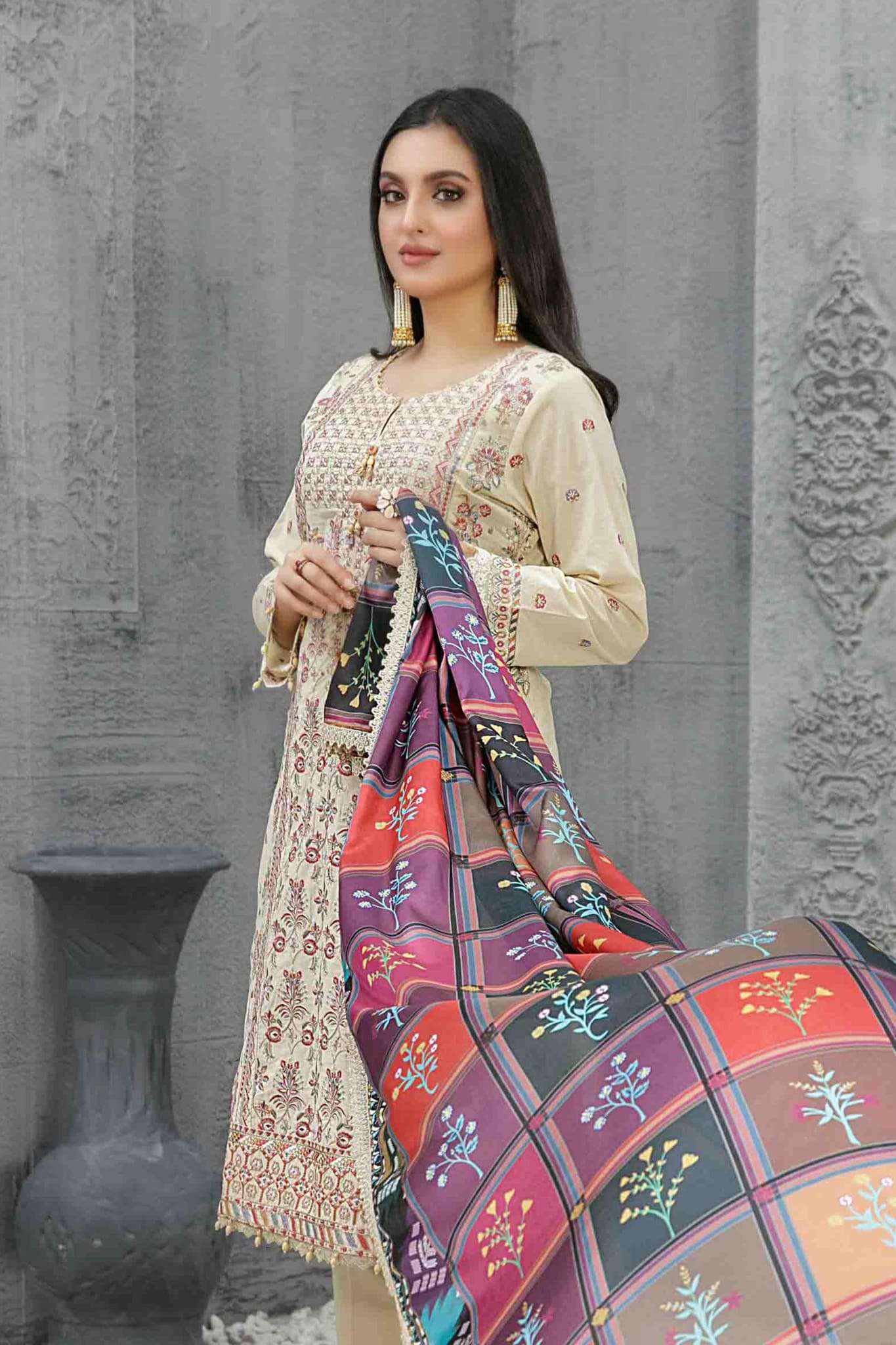 Amber by Tawakkal Semi Stitched 3 Piece Embroidered Lawn Collection'2023-A-8508