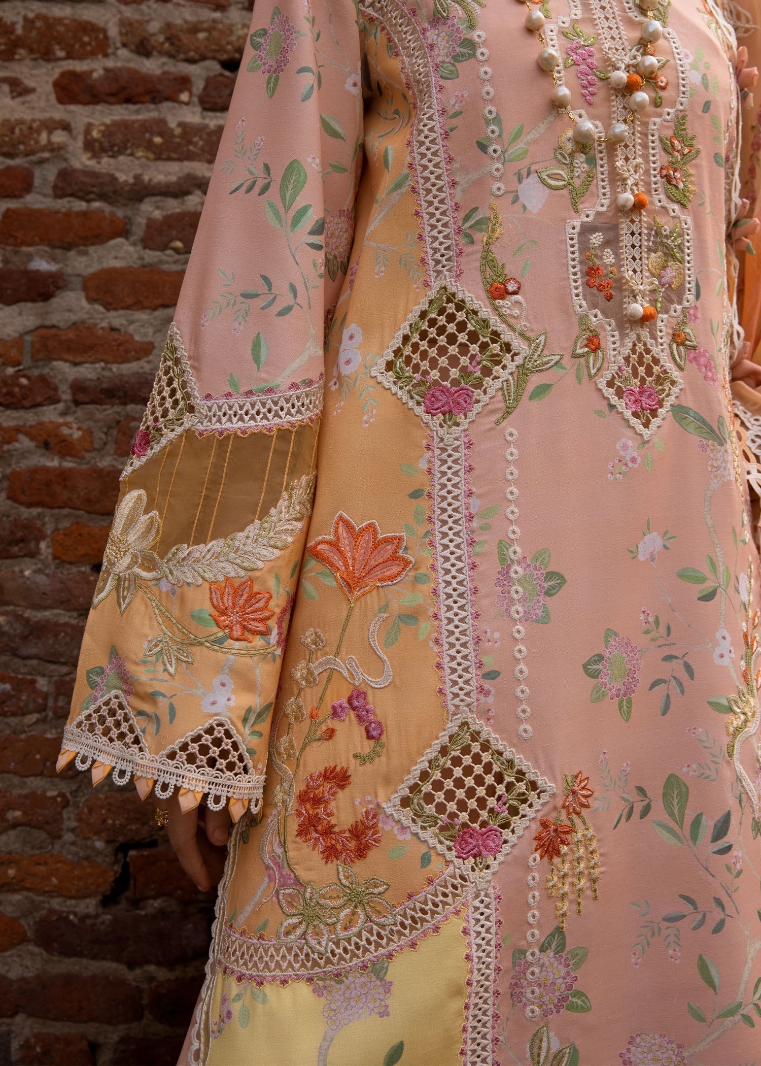Tasawar By Crimson Unstitched 3 Piece Luxury Lawn Collection'2025-D-04-B-Bonjour And Bloom