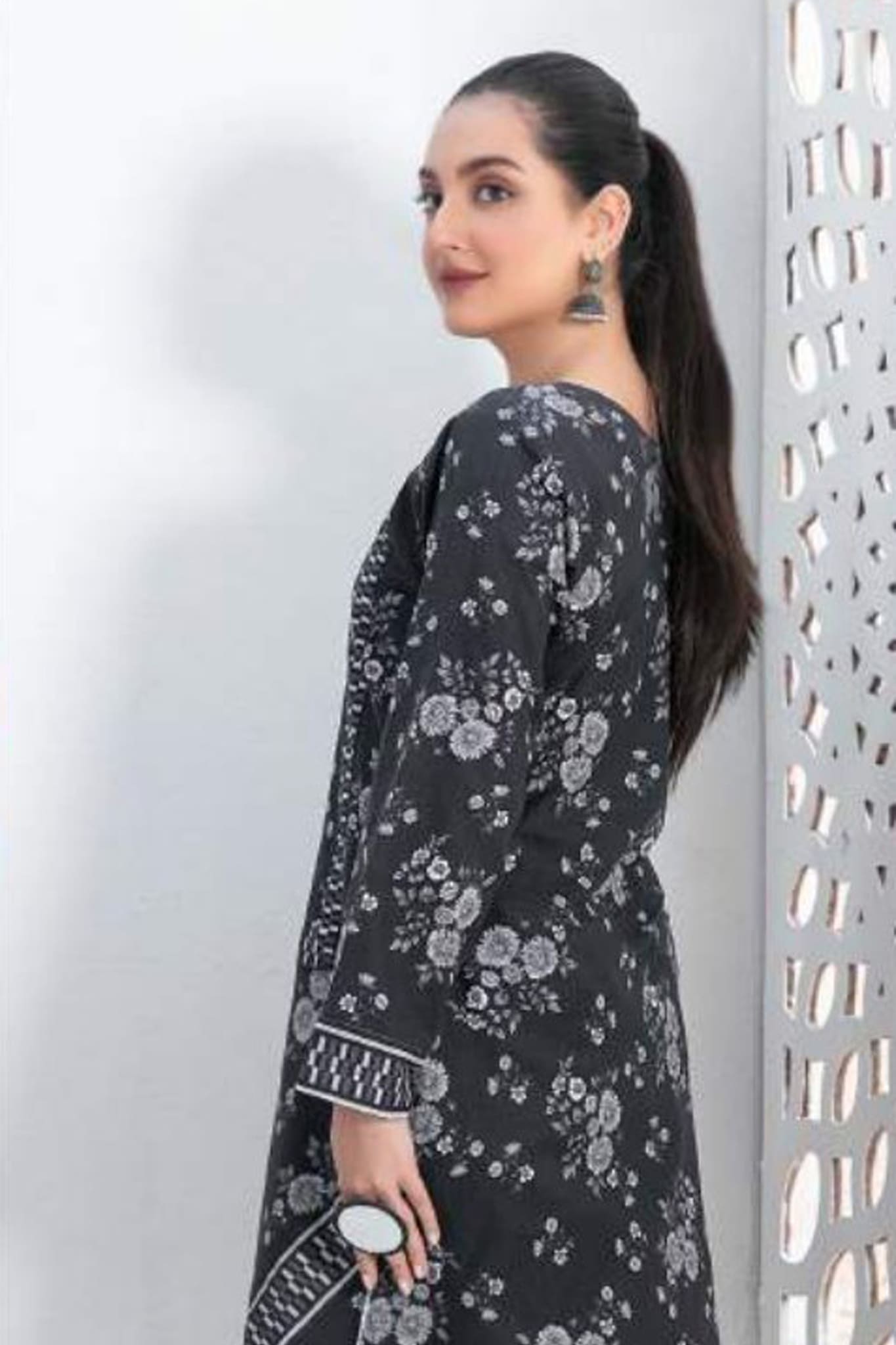 Sombre by Tawakkal Unstitched 2 Piece Digital Printed Lawn Collection'2023-S-9385