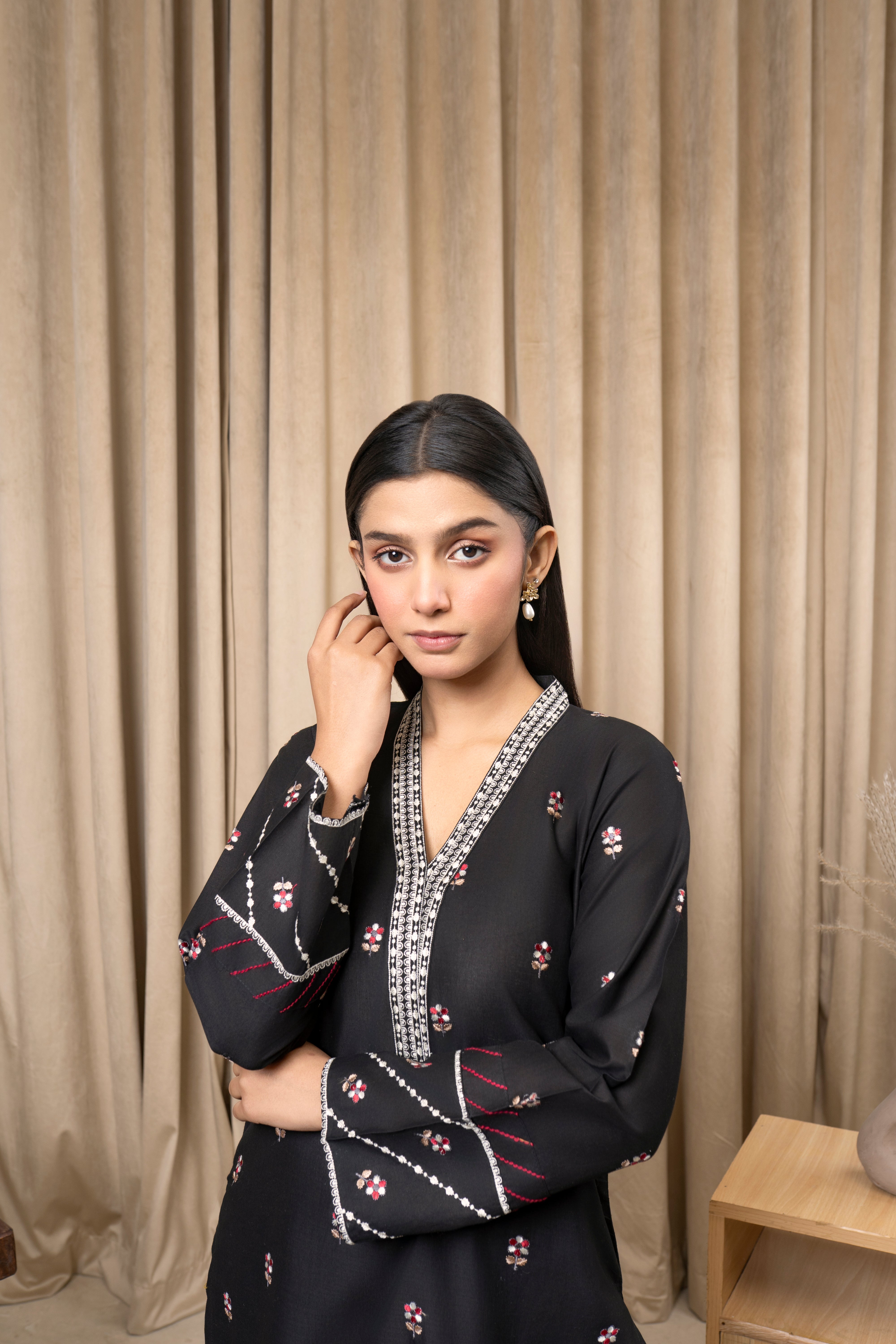 Zoya Zafar Stitched 2 Piece Cotton Collection'2025-Black Blossom