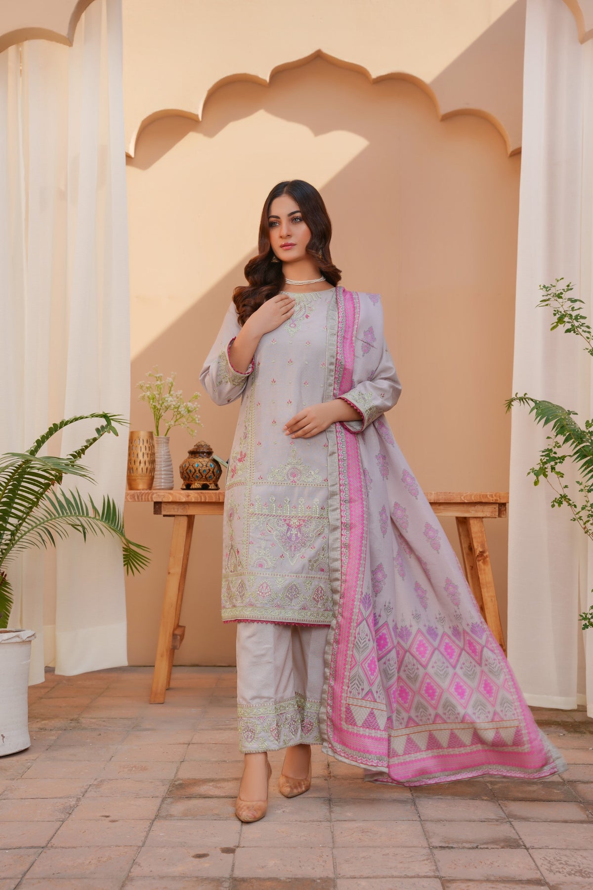 Threads & Weaves Stitched 3 PC - Embroidered Karandi Pret-02