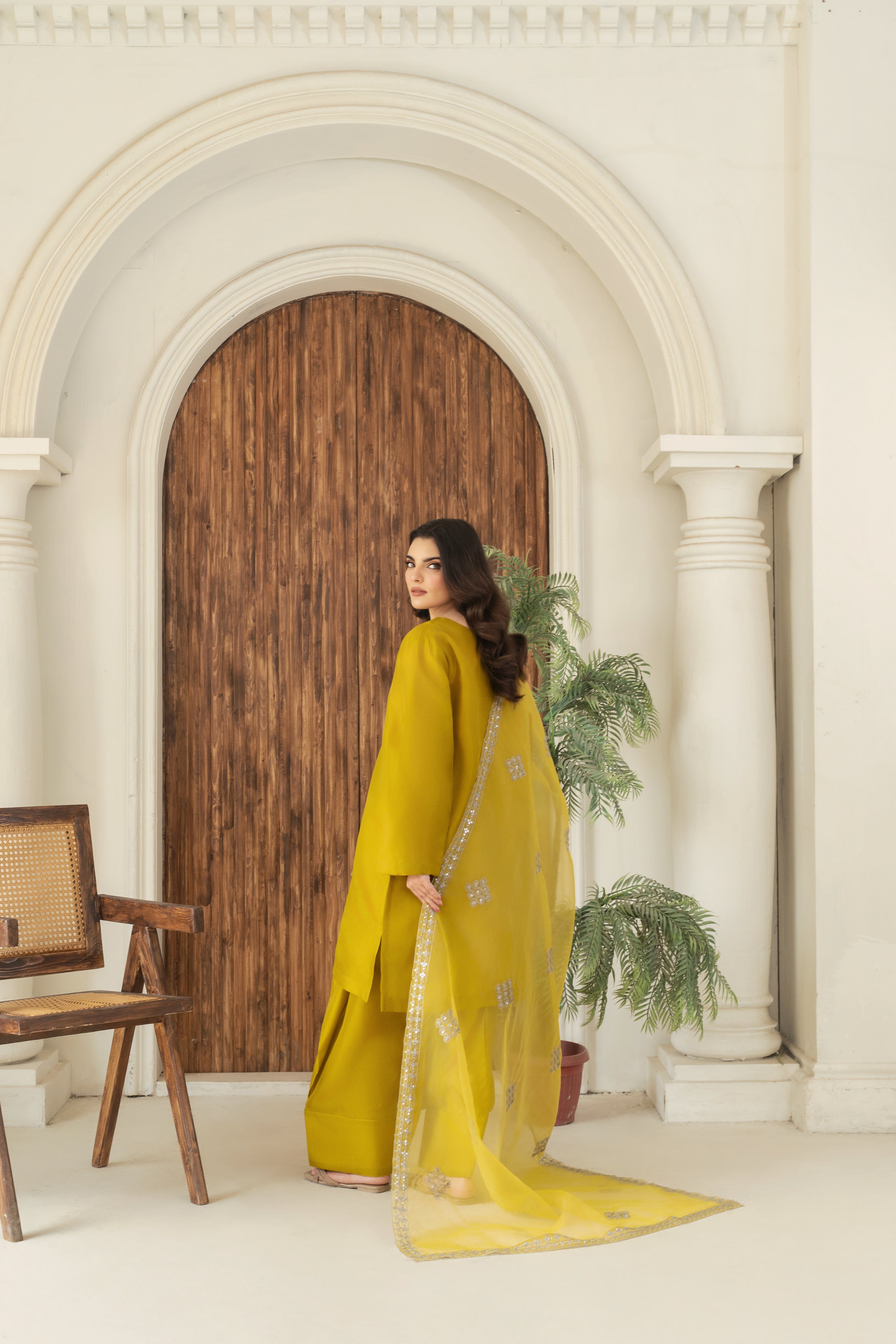 Zoya Zafar Stitched 3 Piece Silk Collection'2025-Farshi Shalwar 07