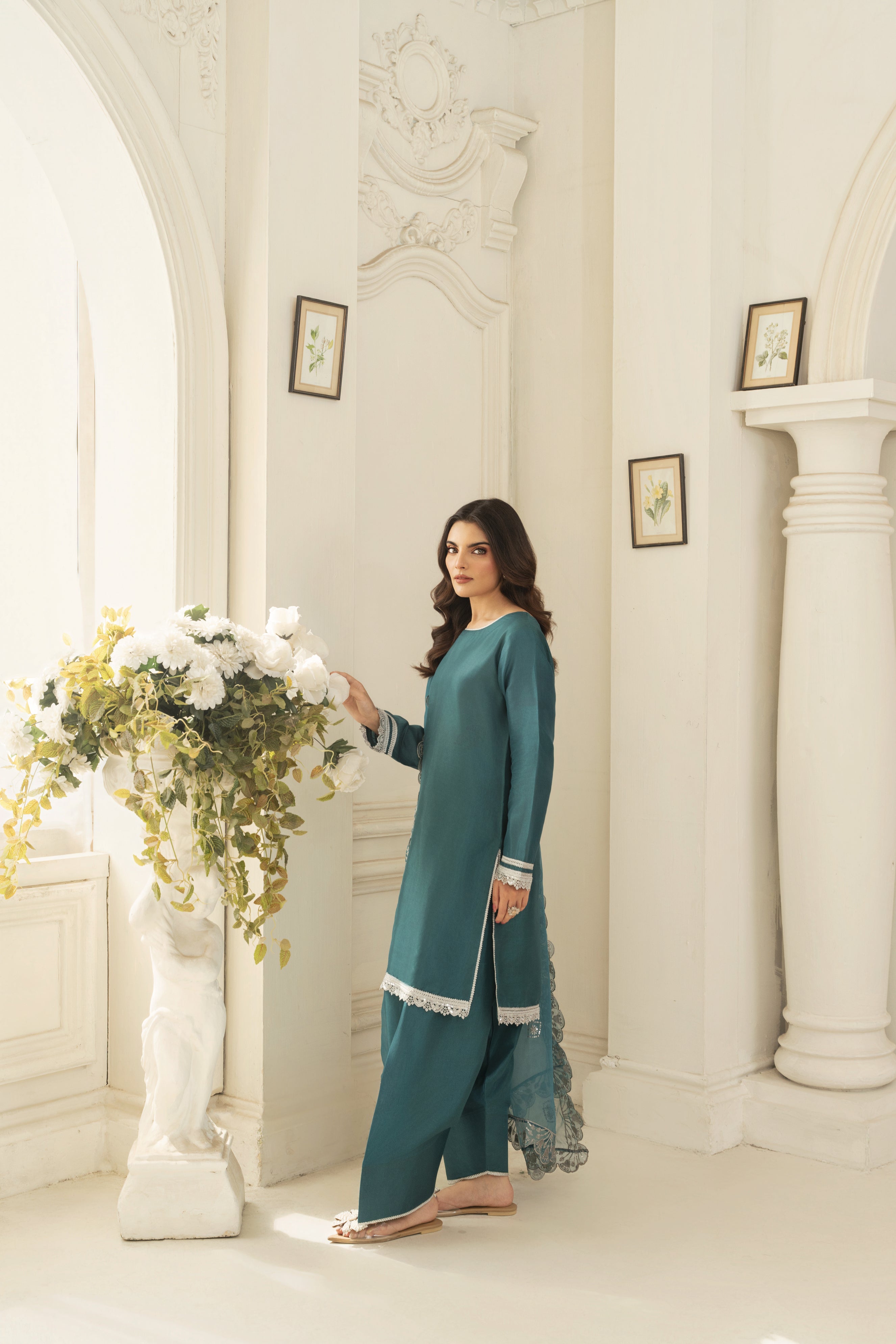 Zoya Zafar Stitched 3 Piece Silk Collection'2025-Farshi Shalwar 08