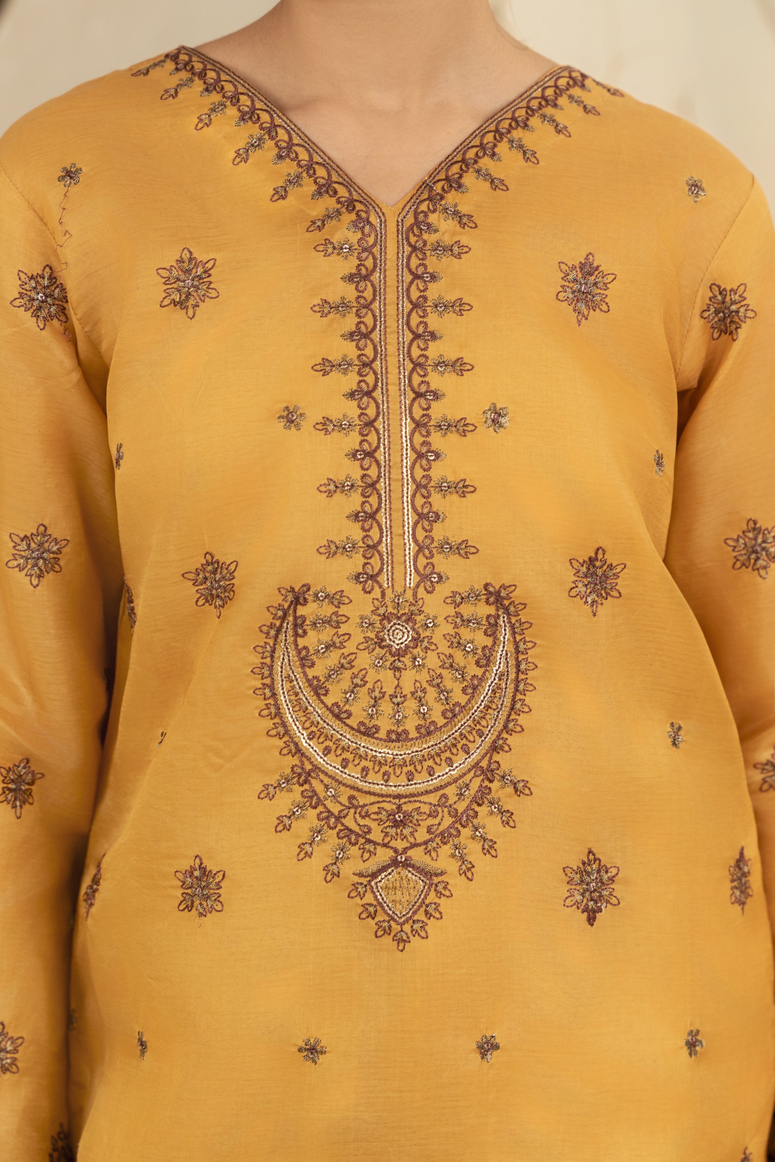 Zoya Zafar Stitched 3 Piece Silk Collection'2025-Farshi Shalwar 02
