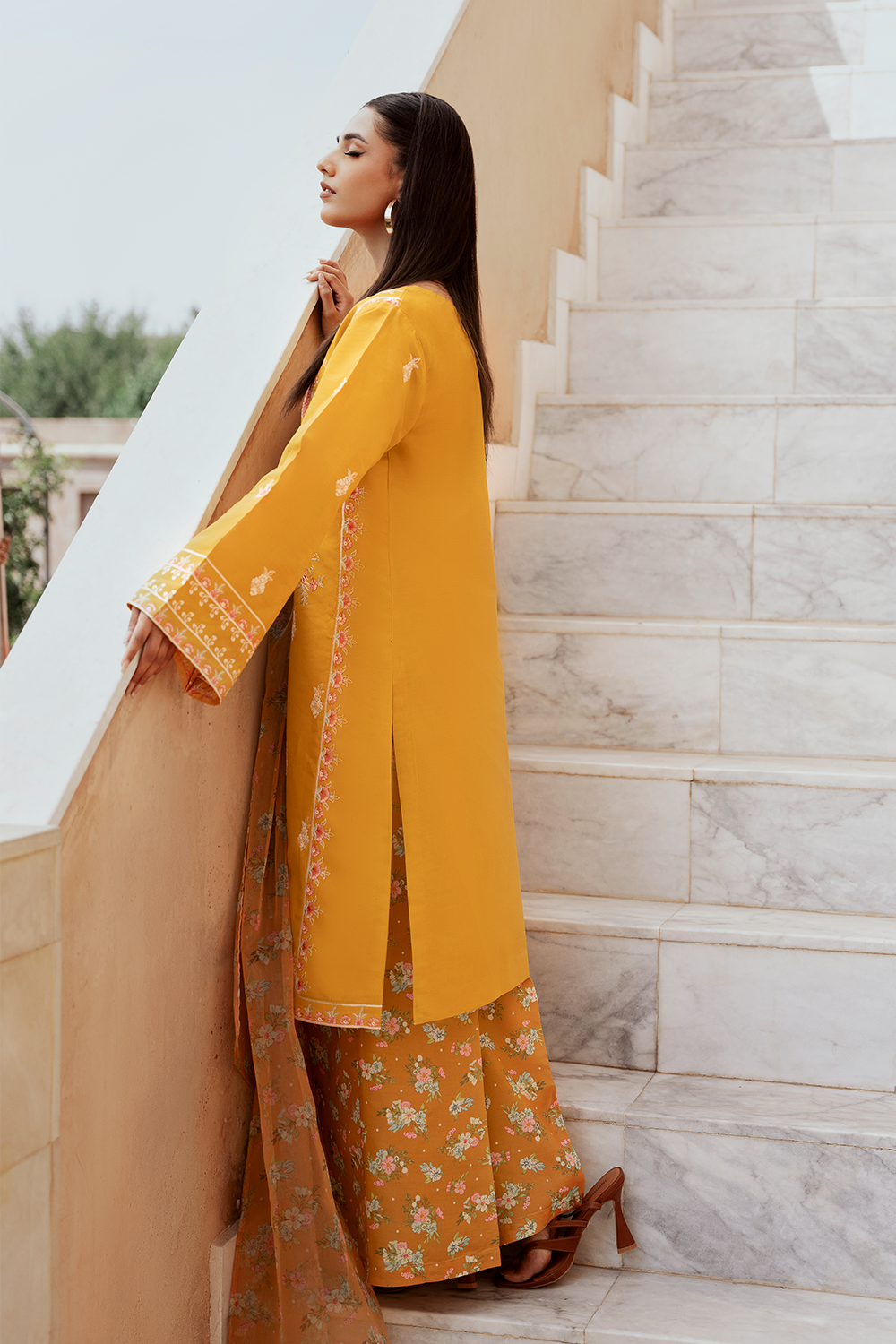 Esra Stitched 3 Piece Exclusive Silk Lawn Collection-OE-24-06