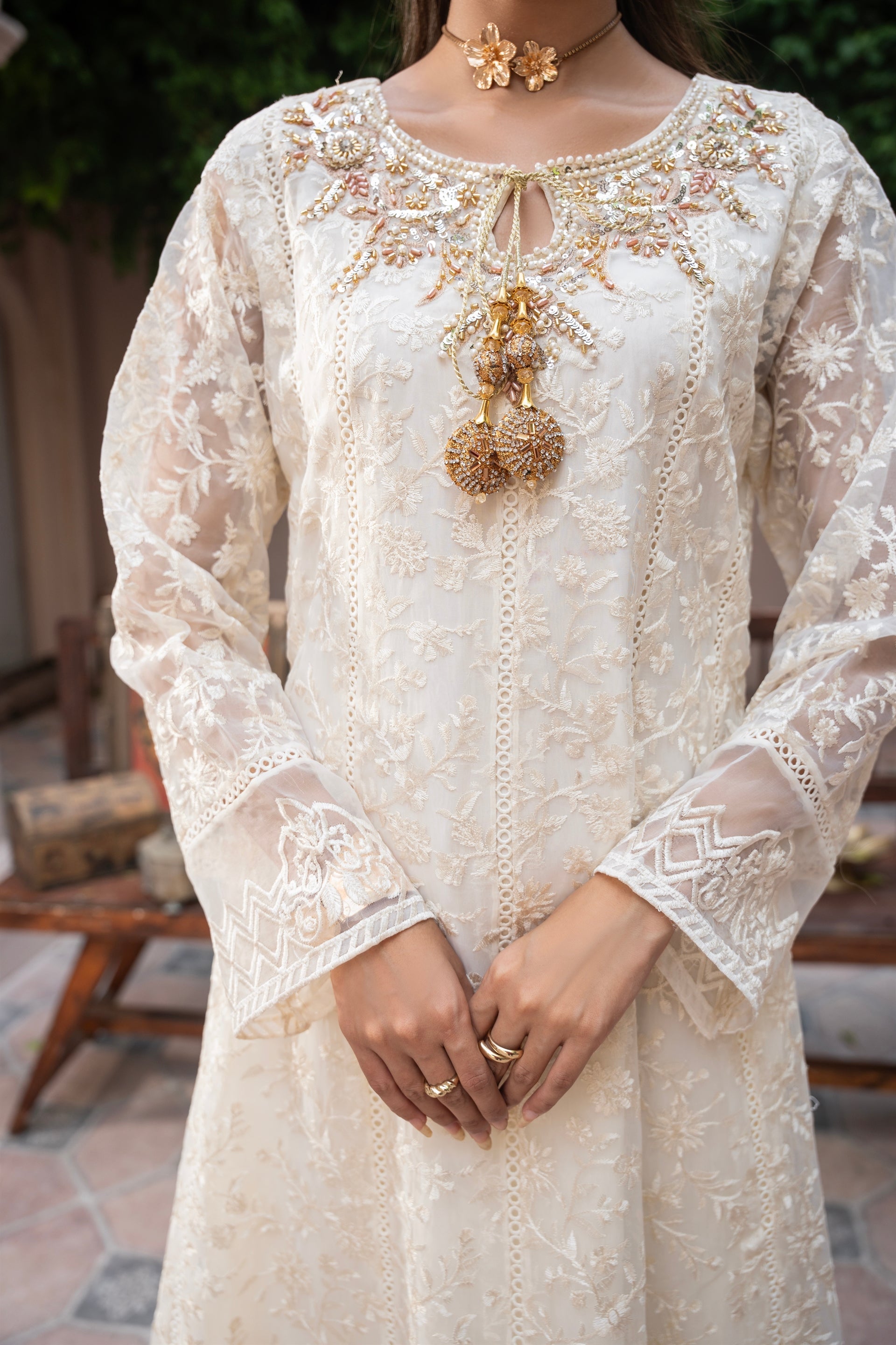 Rang Nirala By Manahils Stitched 3 Piece Formals Collection'2025-K-171-OFF WHITE