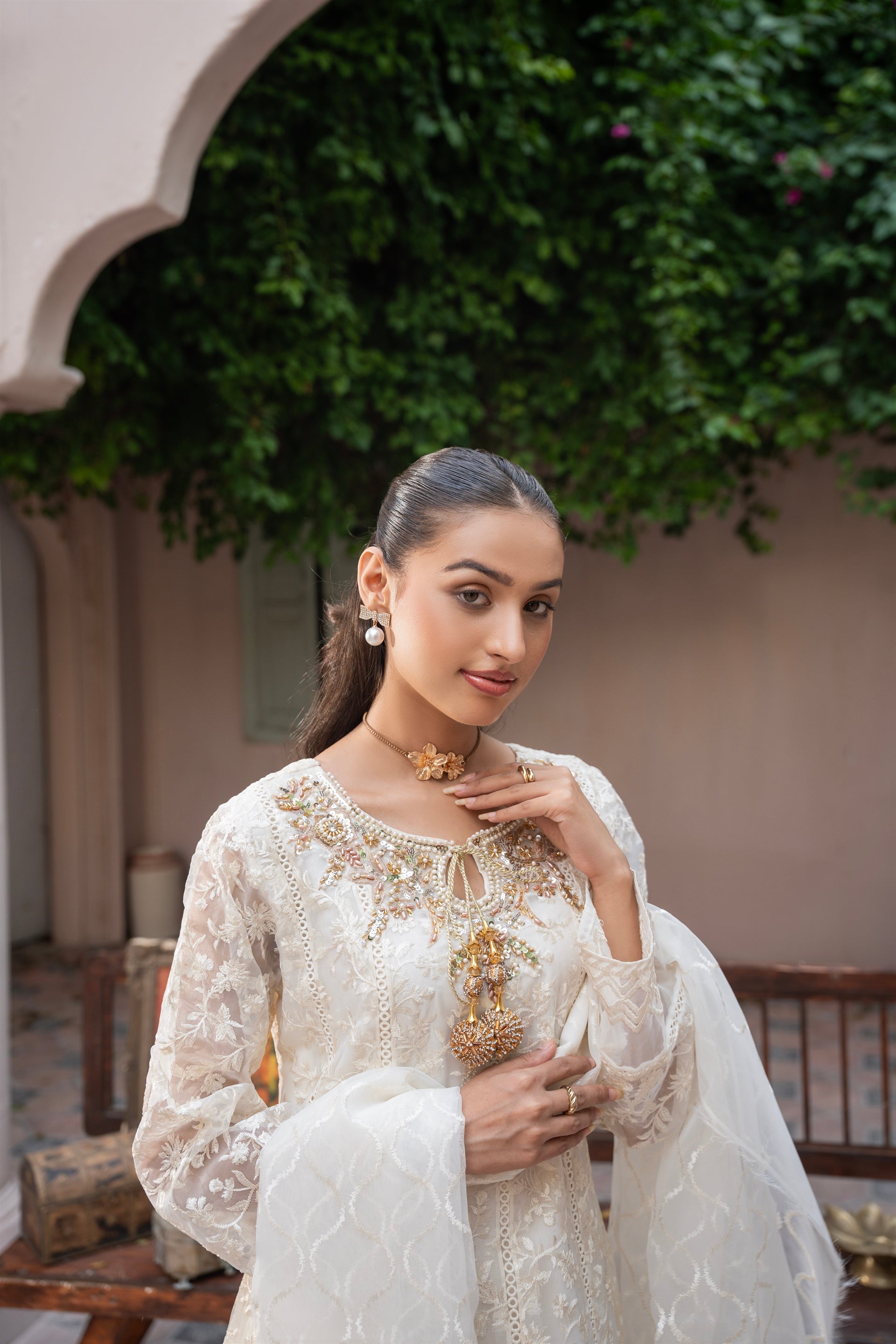 Rang Nirala By Manahils Stitched 3 Piece Formals Collection'2025-K-171-OFF WHITE