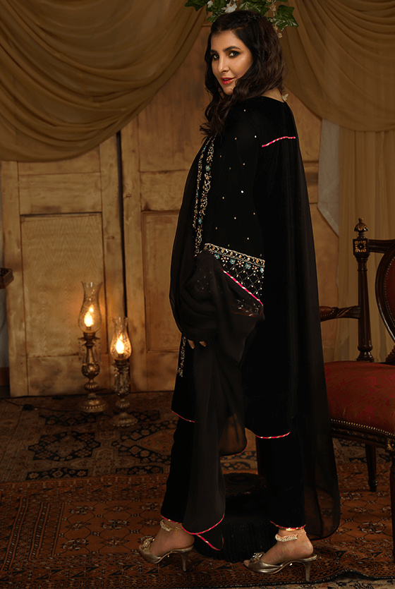 Bagh-E-Makhmal 2 By Zaaviay Stitched Velvet Imane (Three Piece)