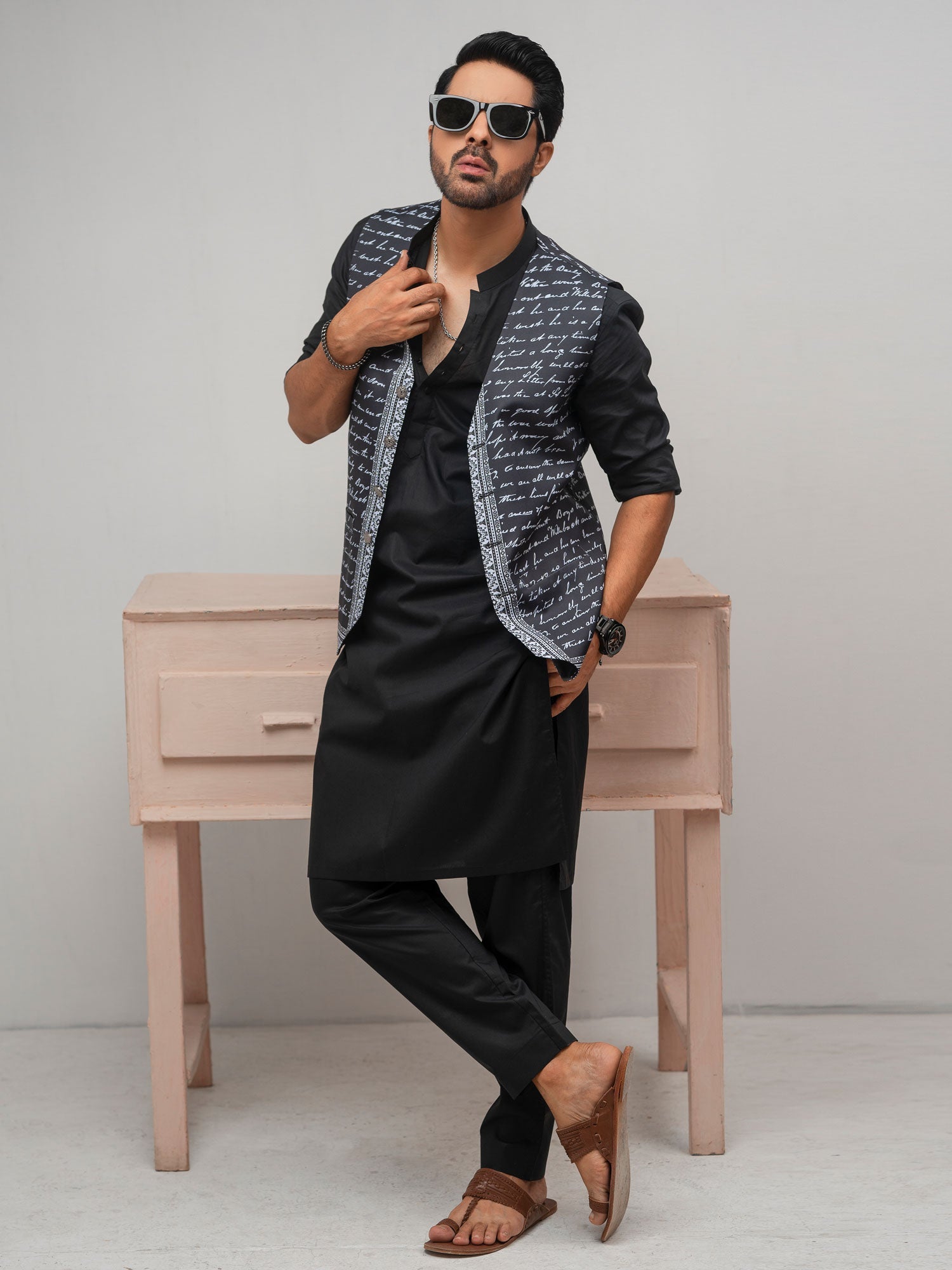 Tng My Md Men Waistcoat Collection-Likhaai