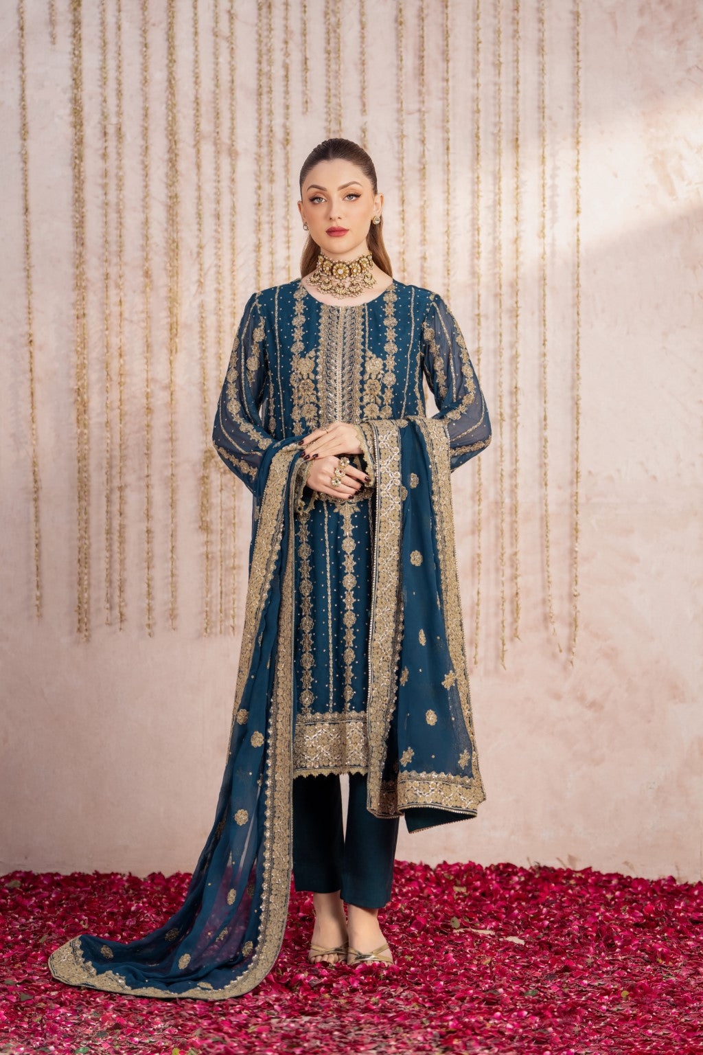 Pehli Nazar By Meeral Stitched 3 Piece Formals Collection'2025-Roop