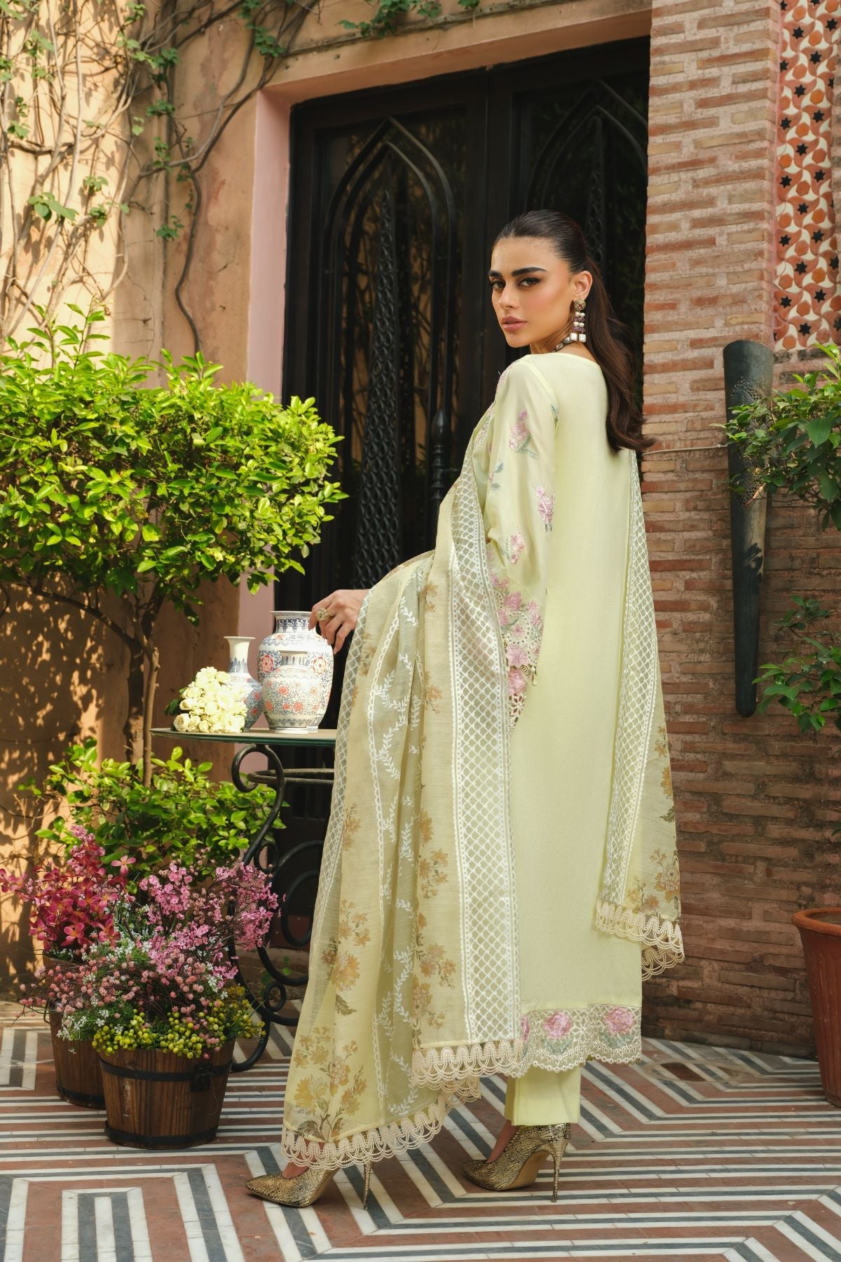 La Gardenia Paras By Pasha Unstitched 3 Piece Emb Lawn Collection'2024-PR4: Daffodil Dew