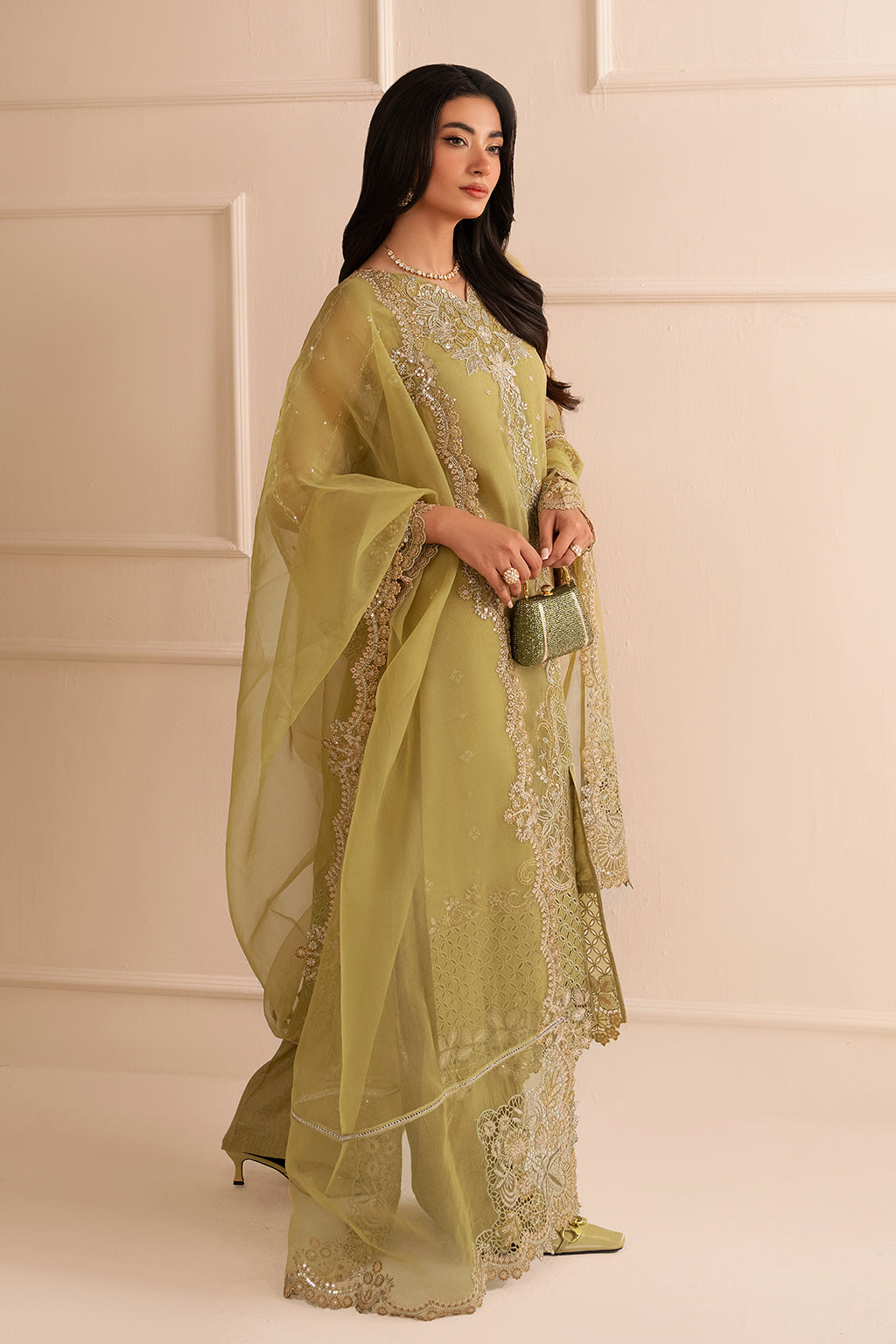 Estella By Sheenora Unstitched 3 Piece Luxury Formals Collection'2025-ESSENCE