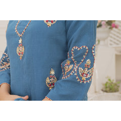 Yaaqot Stitched 3 Piece Winter Collection-Flover Neckkline Stitched 3-pc