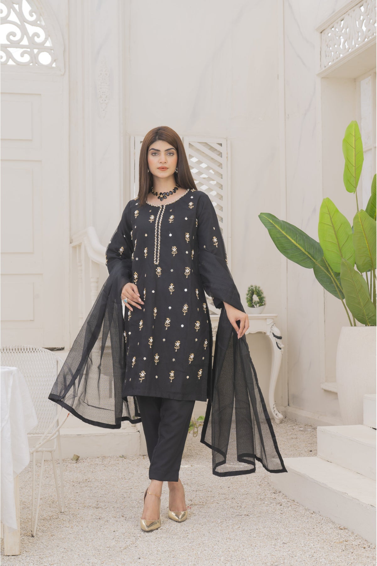 Yaaqot Stitched 3 Piece Winter Collection-Handmade Neckline Stitched 3-pc