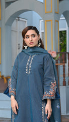 Yaaqot Stitched 3 Piece Winter Collection-Multi Embroidery Stitched 3-pc