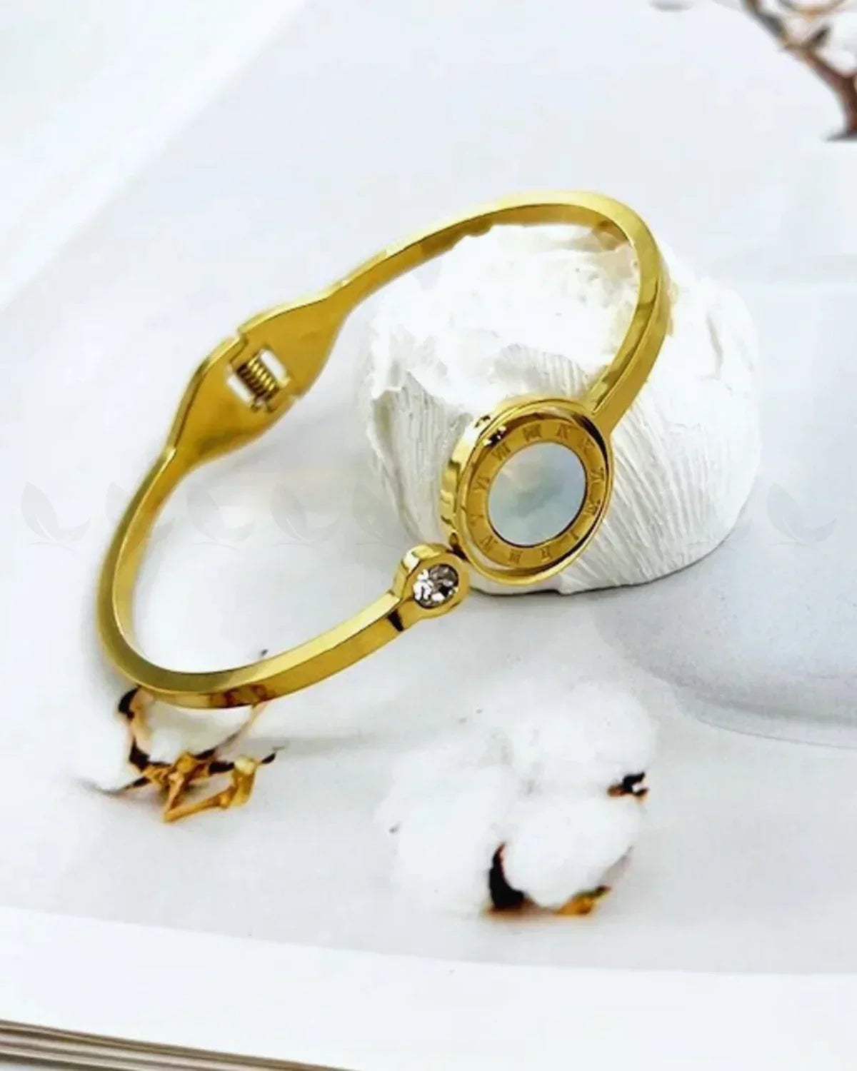 Drift Iridescent Roman Bracelet Golden White - Zeesy Jewellery