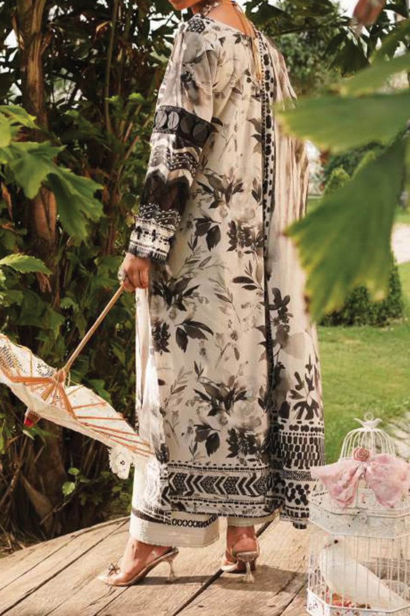 Elaf Prints Unstitched 3 Piece Printed Lawn Collection'2024-EEP-07-B-Black Blossom