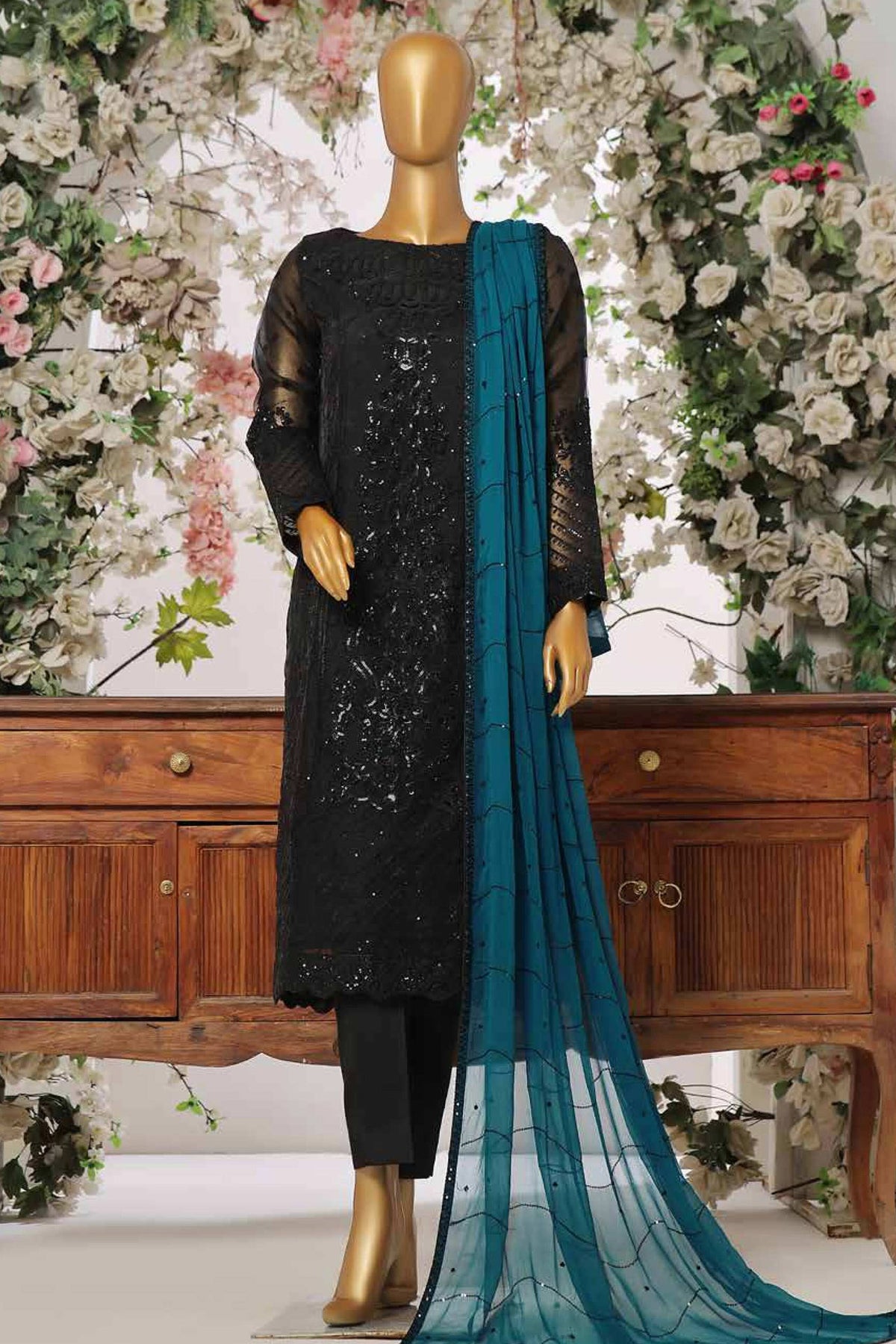 Lamhay By Eshaal Fatima Stitched 3 Piece Luxury Formals Collection'2024-EF-108