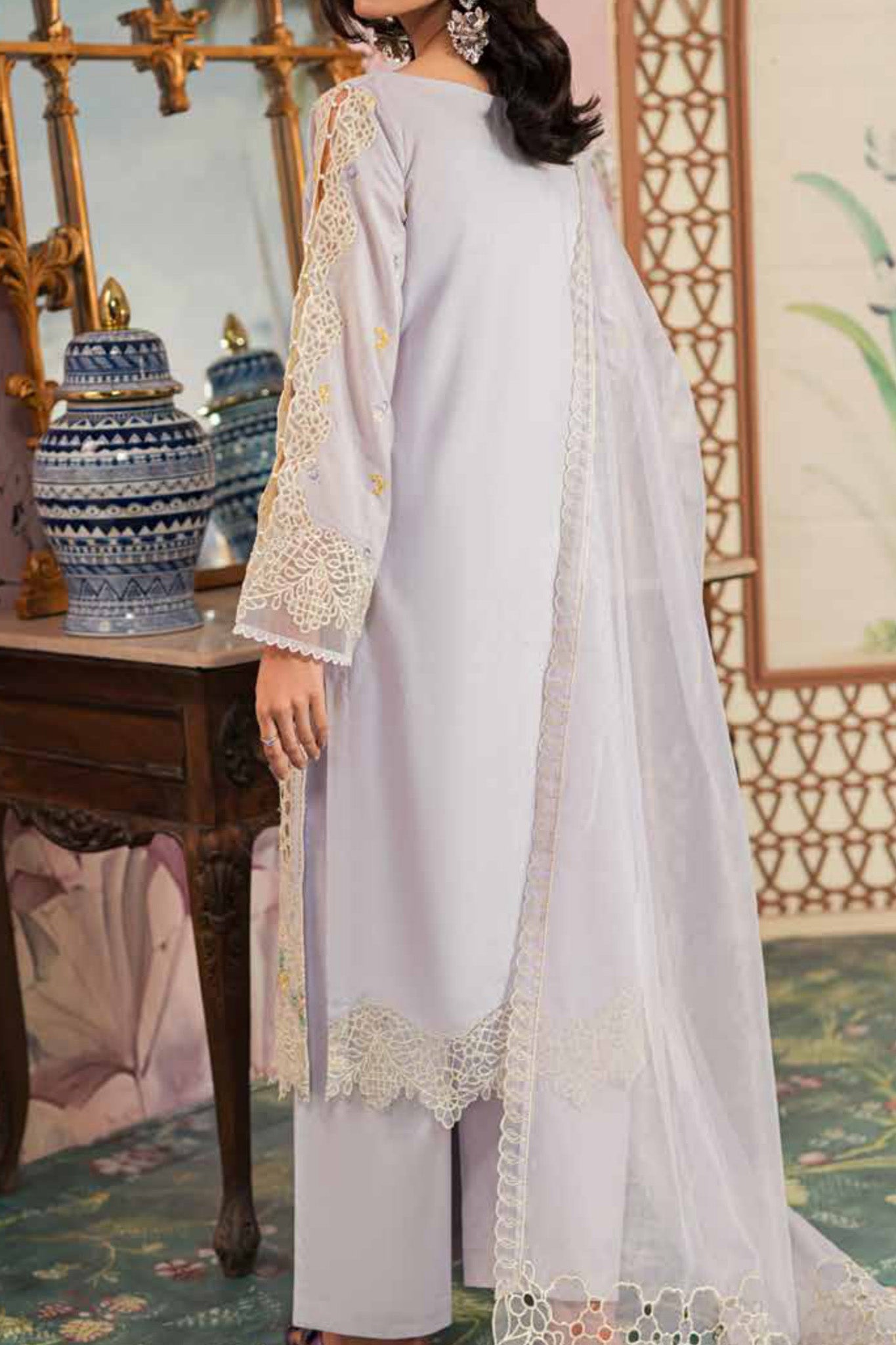 Ayra By Emaan Adeel Unstitched 3 Piece Luxury Lawn Collection'2024-EL-10
