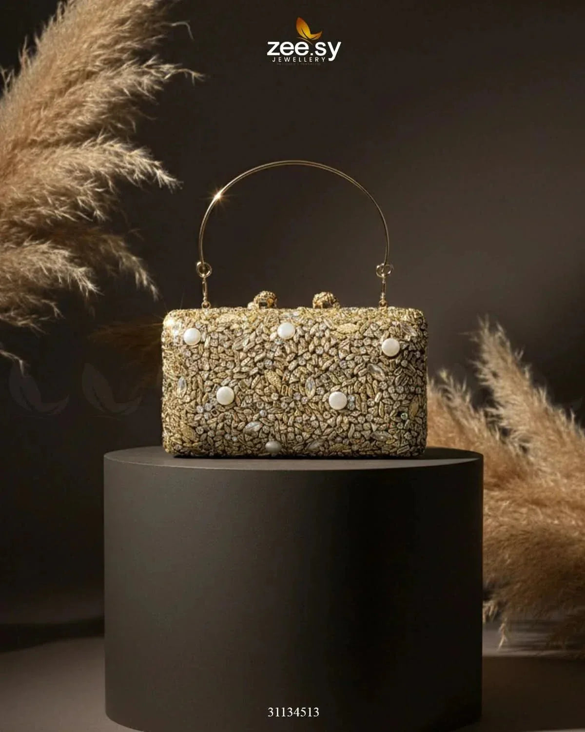 Elegant Ruby Crystal Clutch Bag
