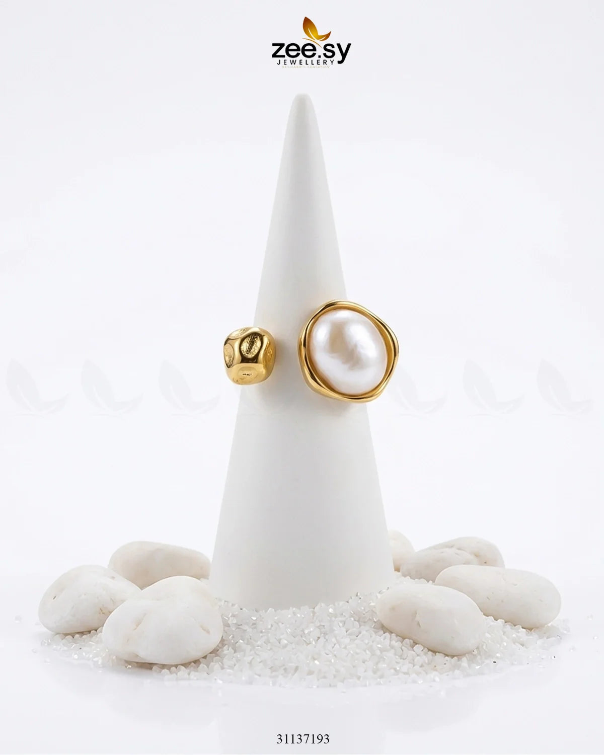 Essential Riviera Gilded Pearl Ring