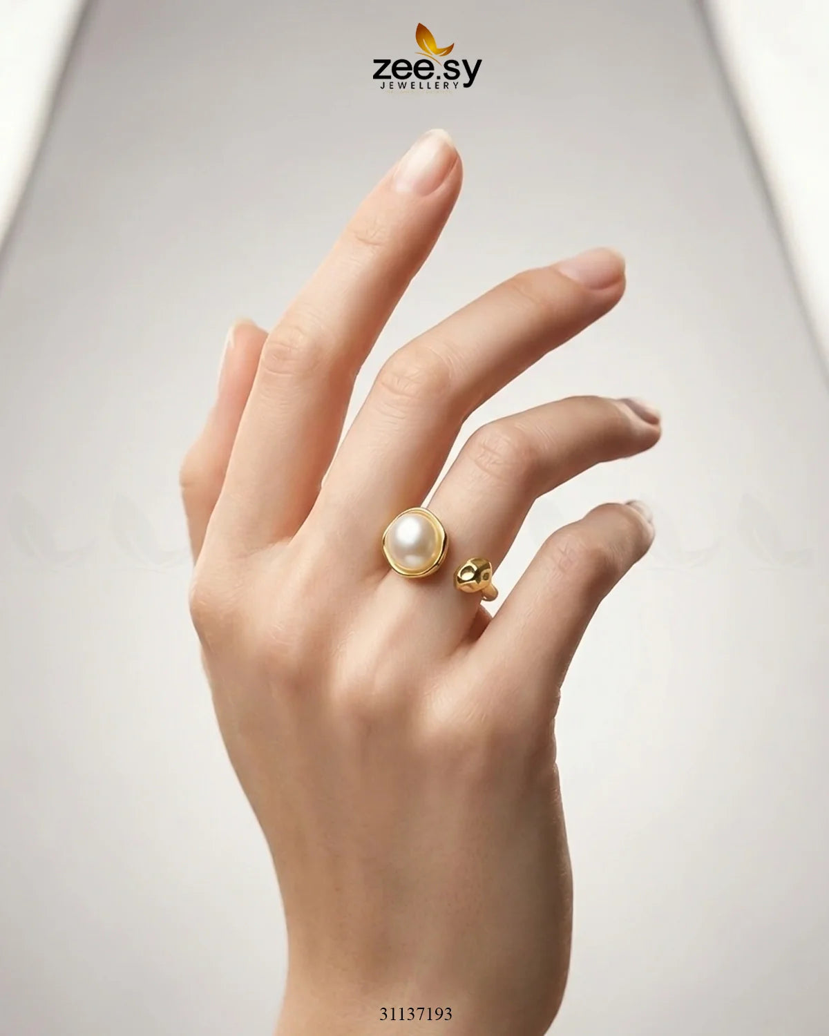 Essential Riviera Gilded Pearl Ring