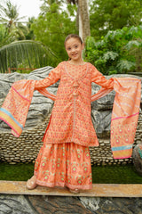 The Fashion-Forward Herringbone Digital Printed 3-Pc Suit combines contemporary style with a chic herringbone print, perfect for making a bold statement.