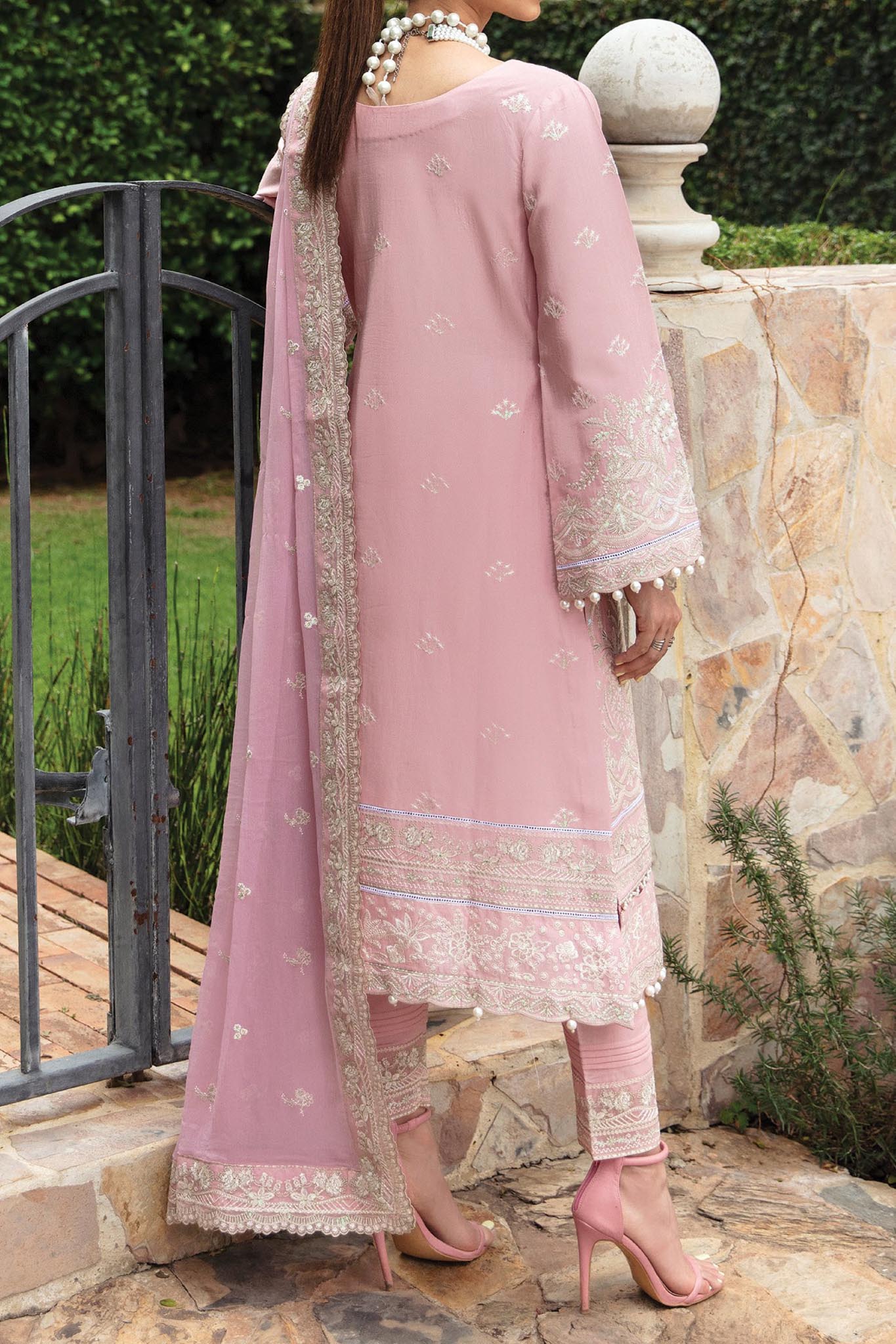 Gulaal Unstitched 3 Piece Luxury Lawn Collection'2024-GL-03-Emelia