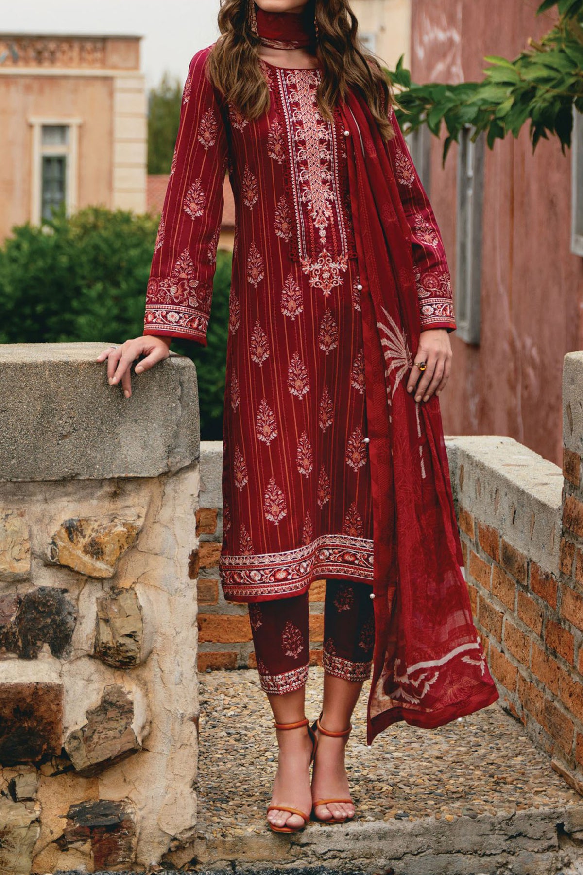 The Enchanted Garden By Gulaal Unstitched 3 Piece Lawn Vol-02 Collection'2024-GL-08-Vezelay