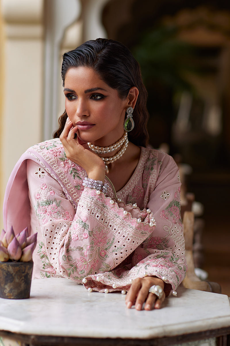 Gulaal Unstitched 3 Piece Luxury Lawn Collection'2025-Magnolia