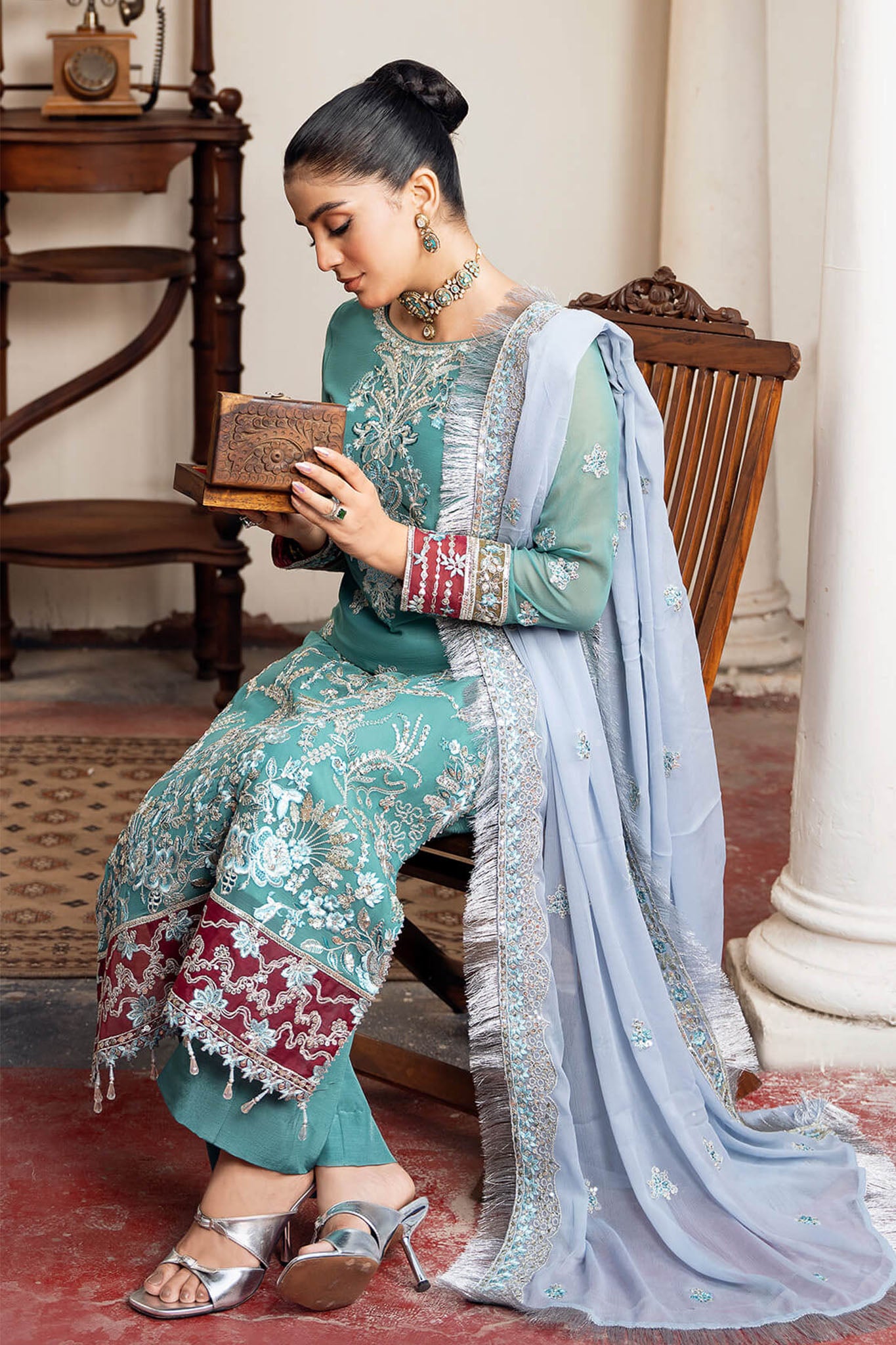 Sitarah By Imrozia X Serene Unstitched 3 Piece Luxury Chiffon Collection'2024-I-211-Nikhat