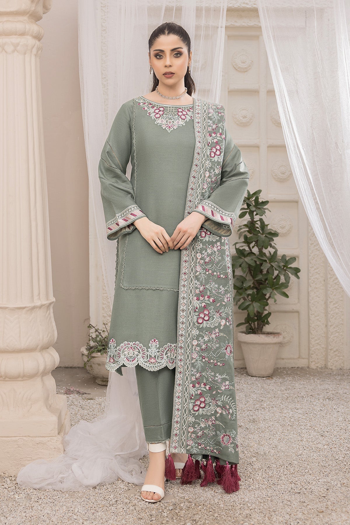 Bella By Imrozia Serene Stitched 3 Piece Winter Collection'2025-I.P-90 Reve